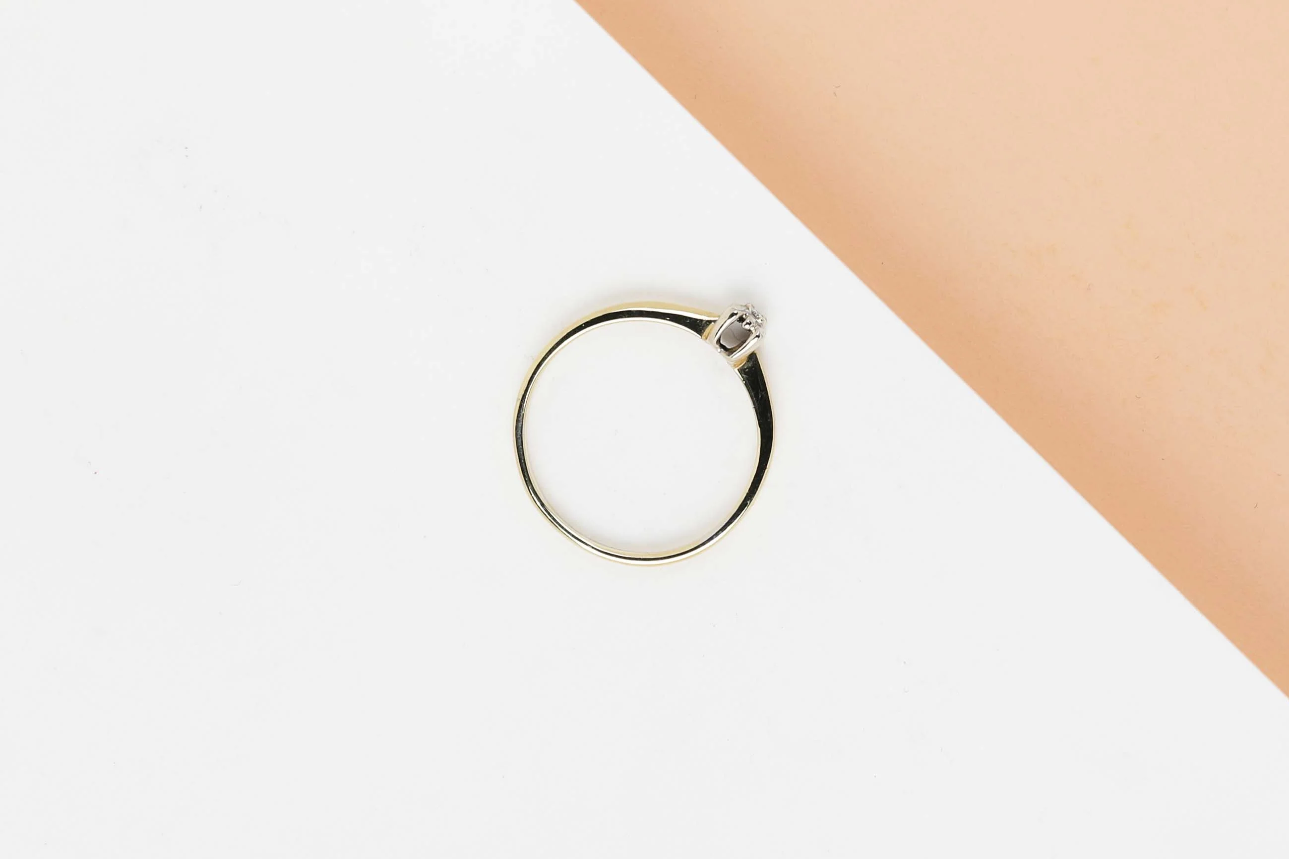 14ct. Yellow Gold Ring with Diamond - Image 3