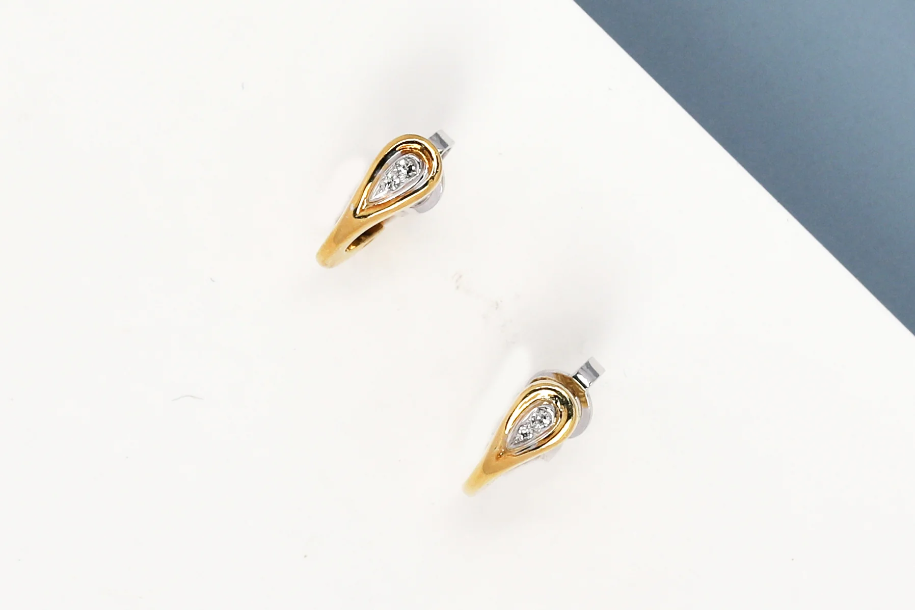18ct. Yellow and White Gold Earrings with Diamond