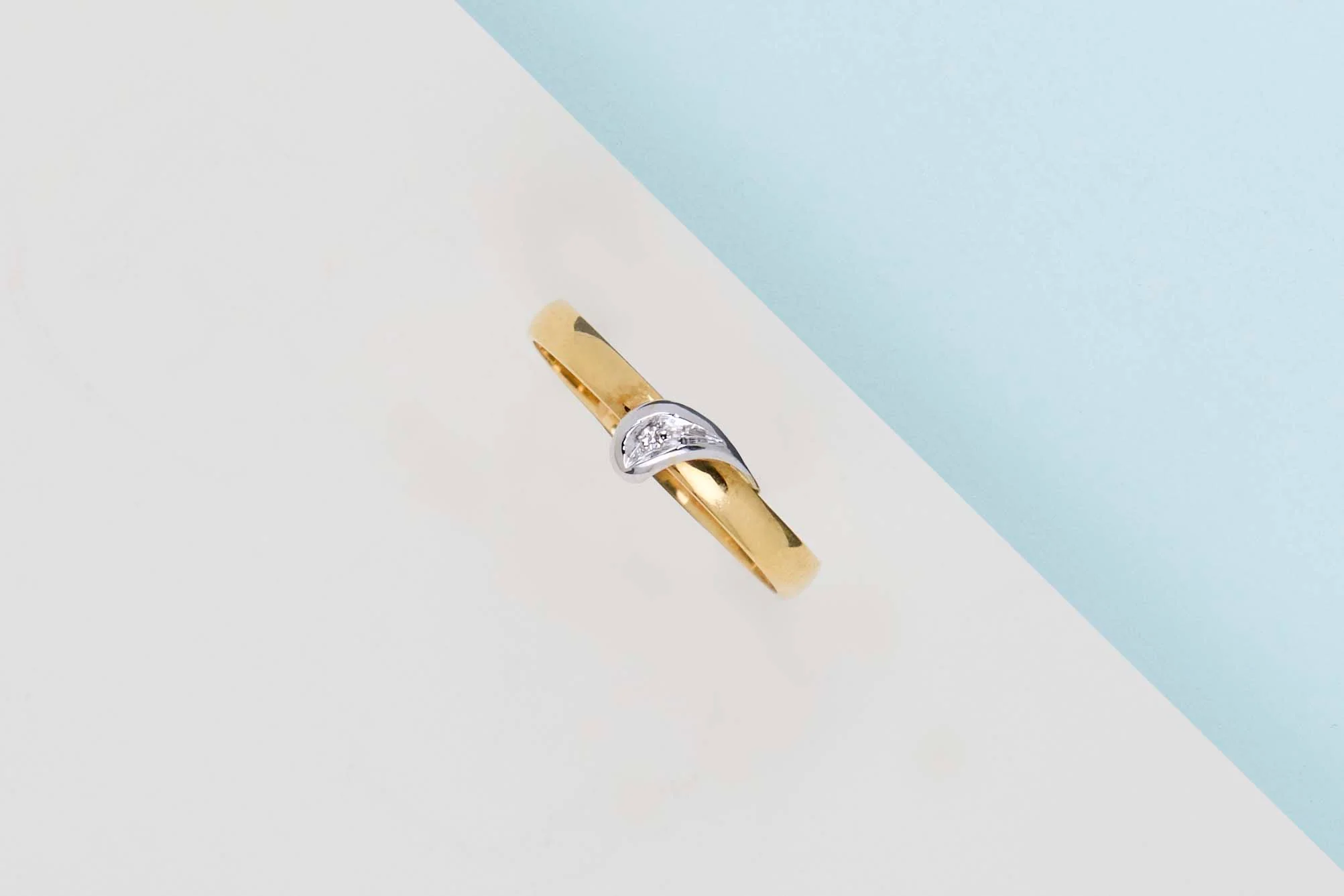 18ct. Yellow and White Gold Ring - Diamond - Size 55 - Image 2