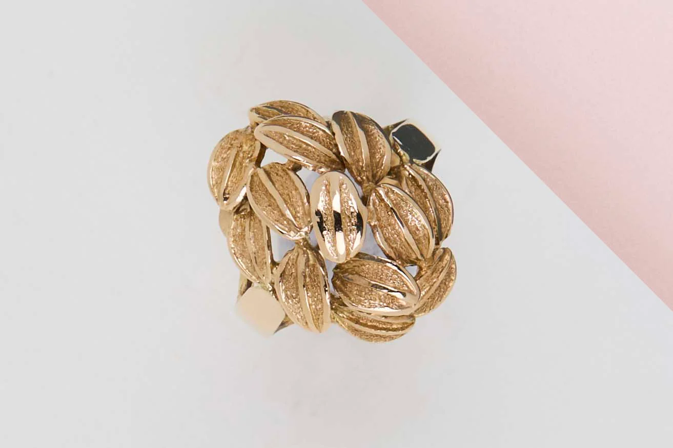 18ct. Yellow Gold Ring - Size 50