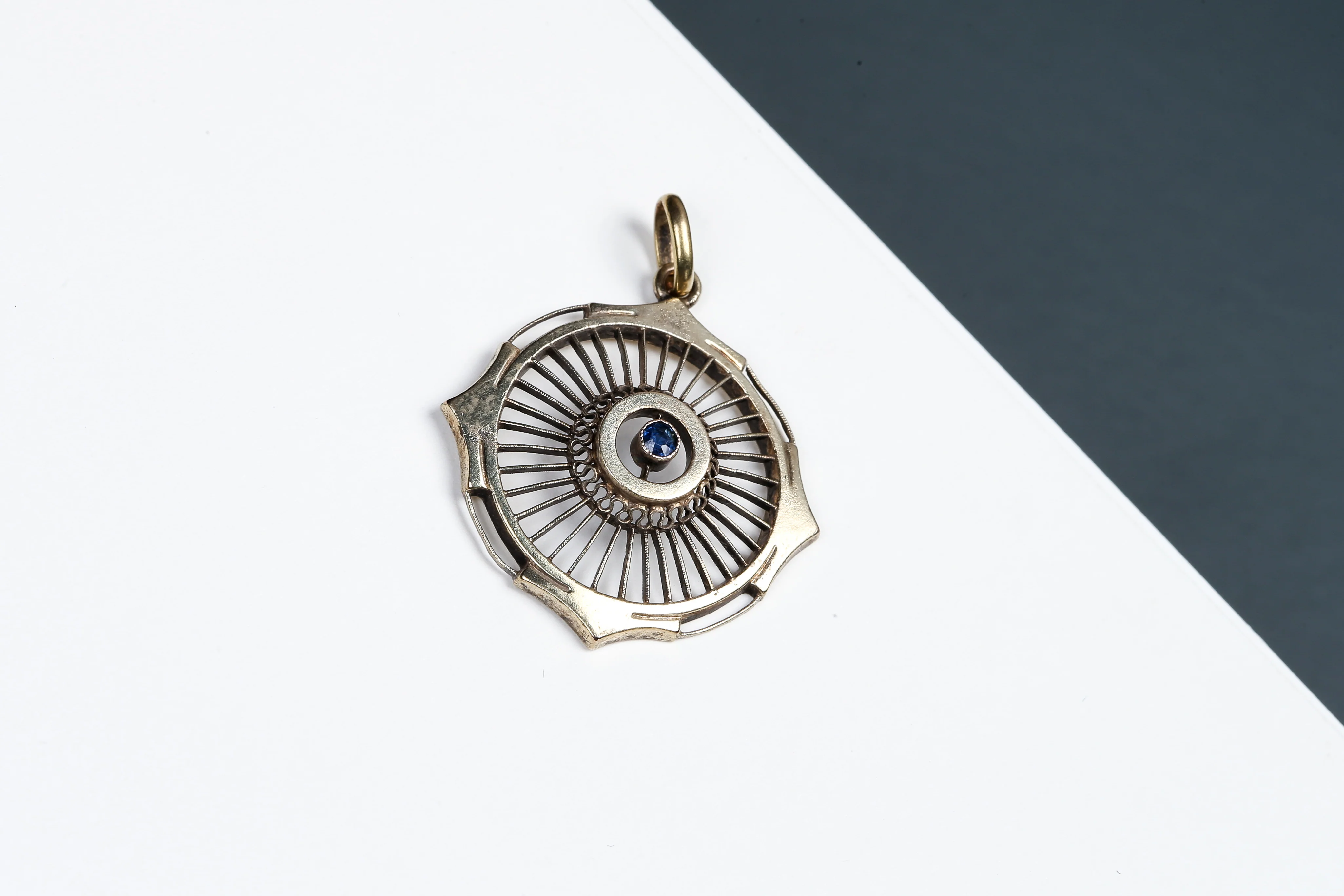 14 ct. Yellow Gold Pendant - Sapphire