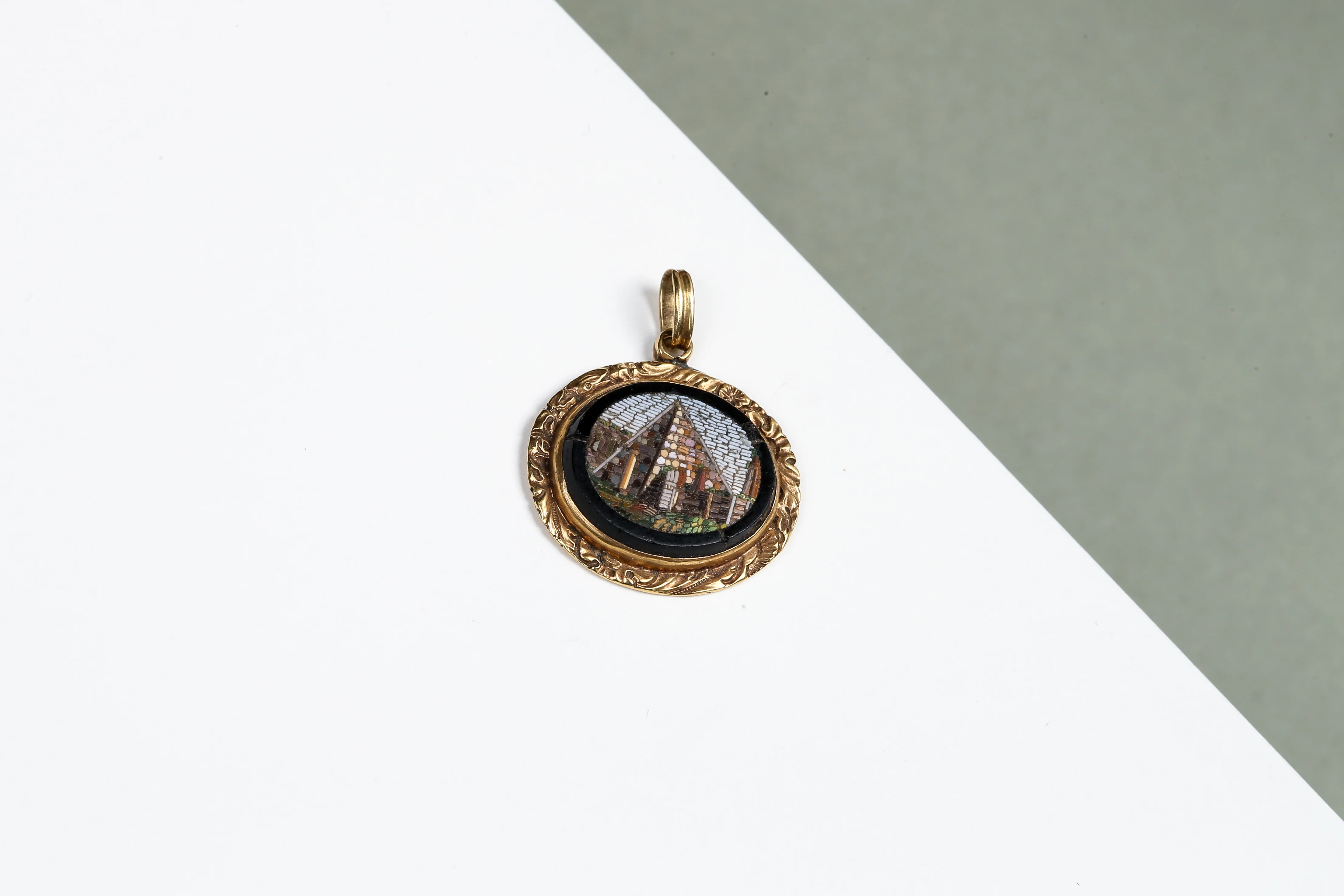 14 ct. Yellow Gold Pendant