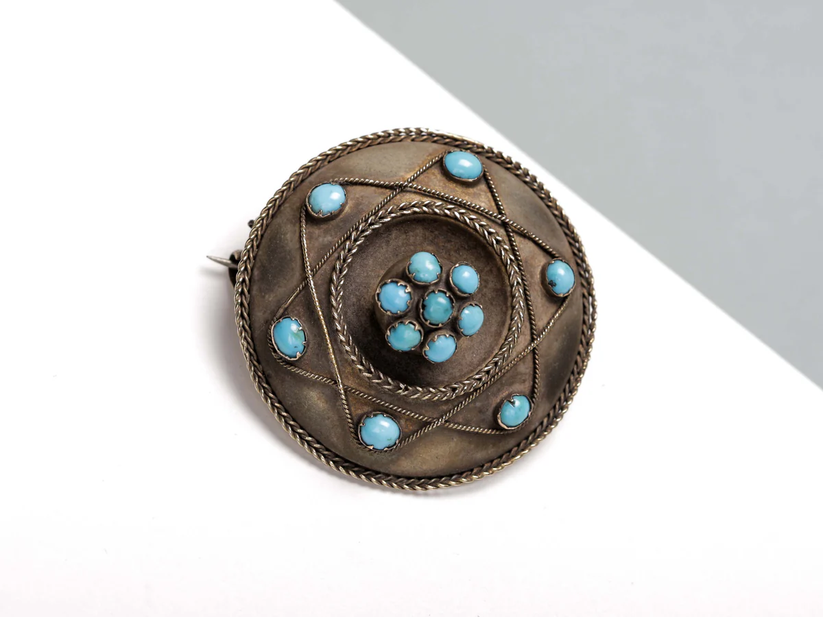9 ct. Yellow Gold Brooch - Turquoise