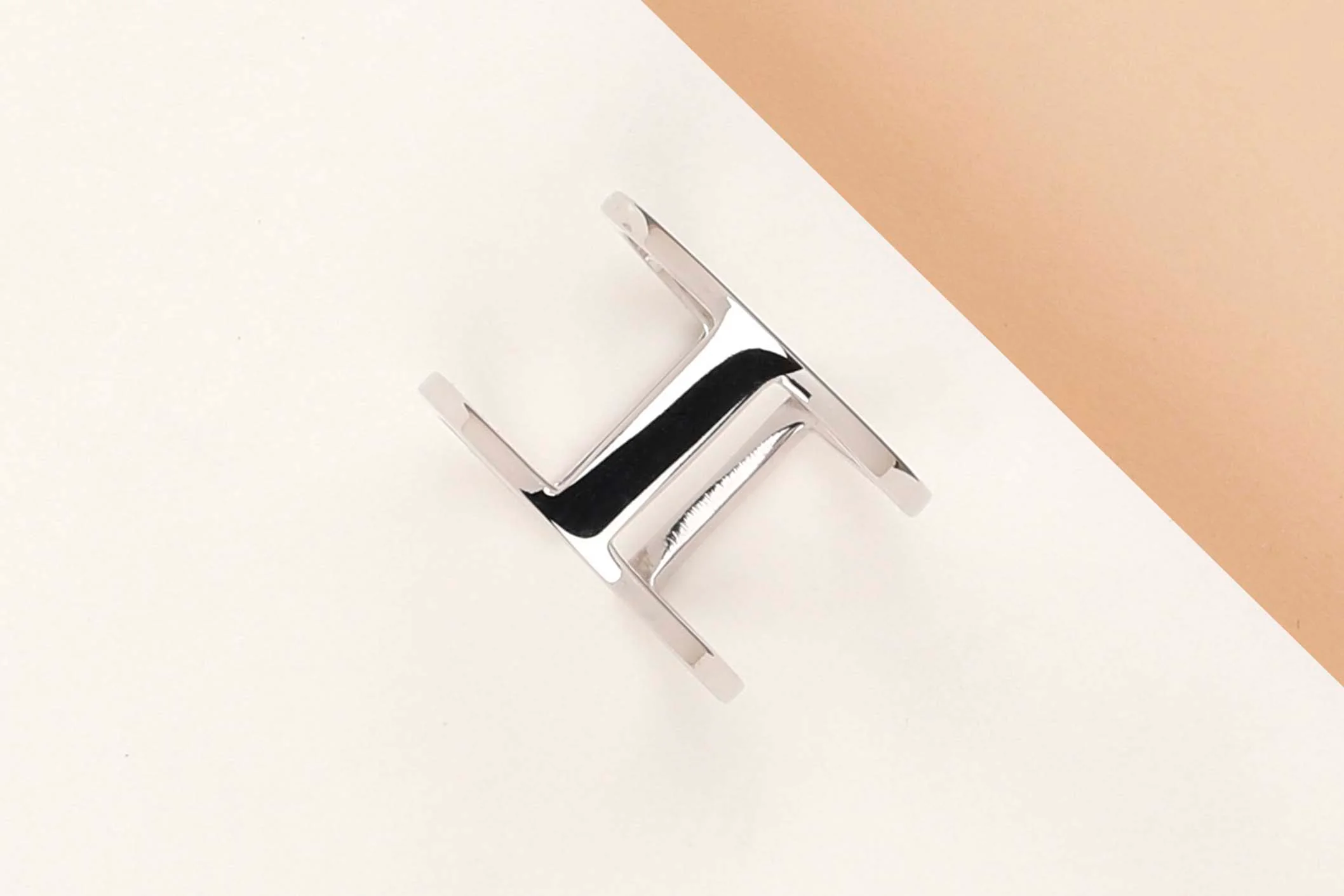 18 ct. White Gold Ring