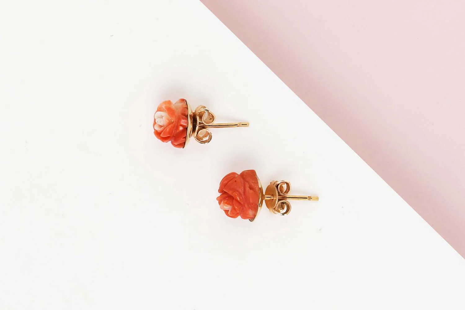 18 CT. Yellow Gold Earrings - Blood Coral - Image 2