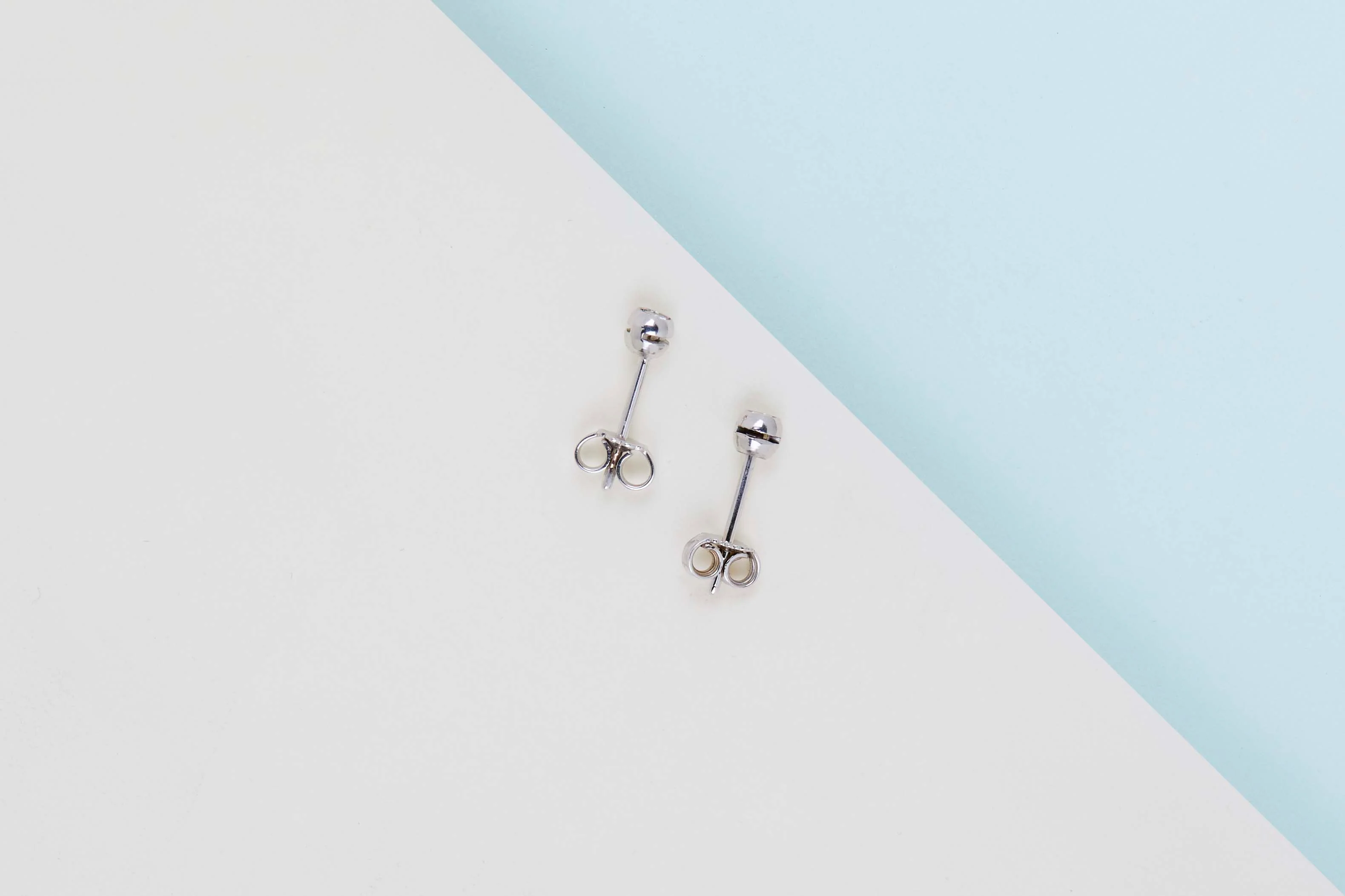 18ct. White Gold Cipollina Earrings - Diamonds - Image 2