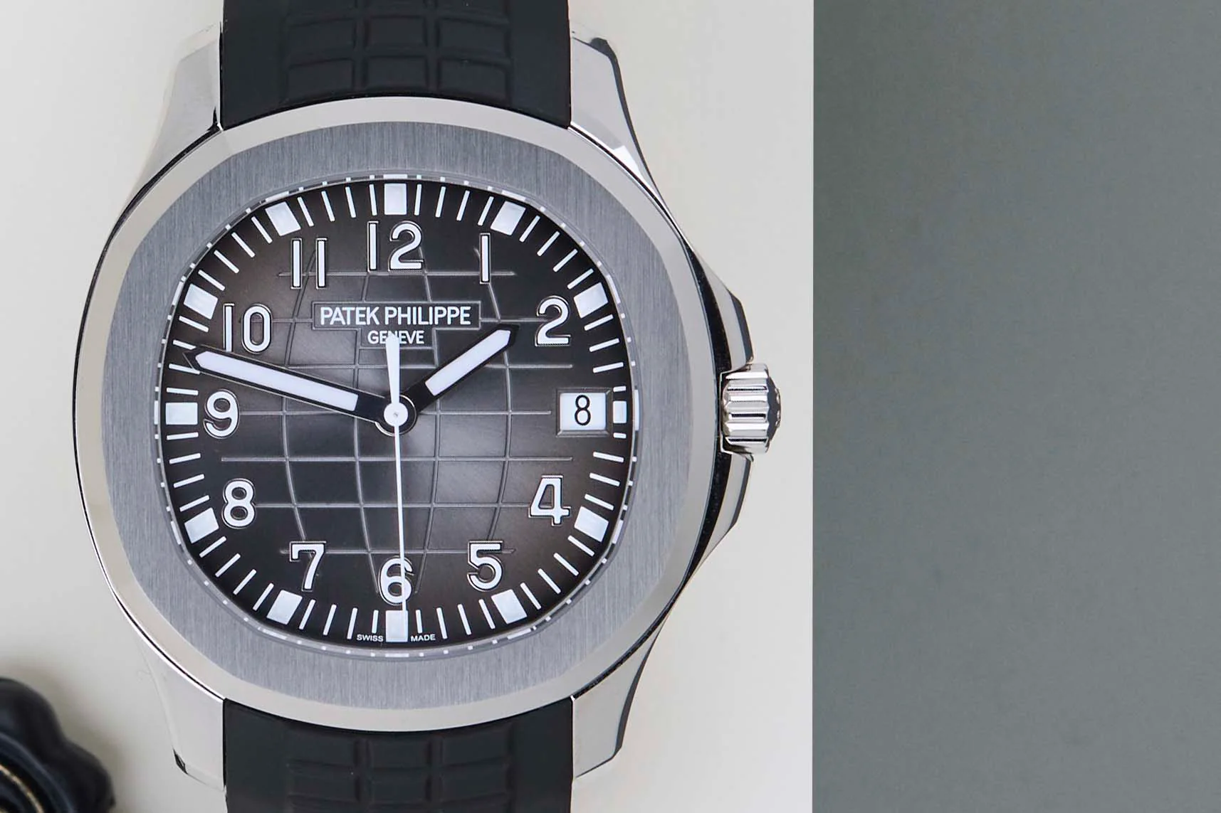 Aquanaut 'Black Grey Dial - Rubber Strap' - Image 5