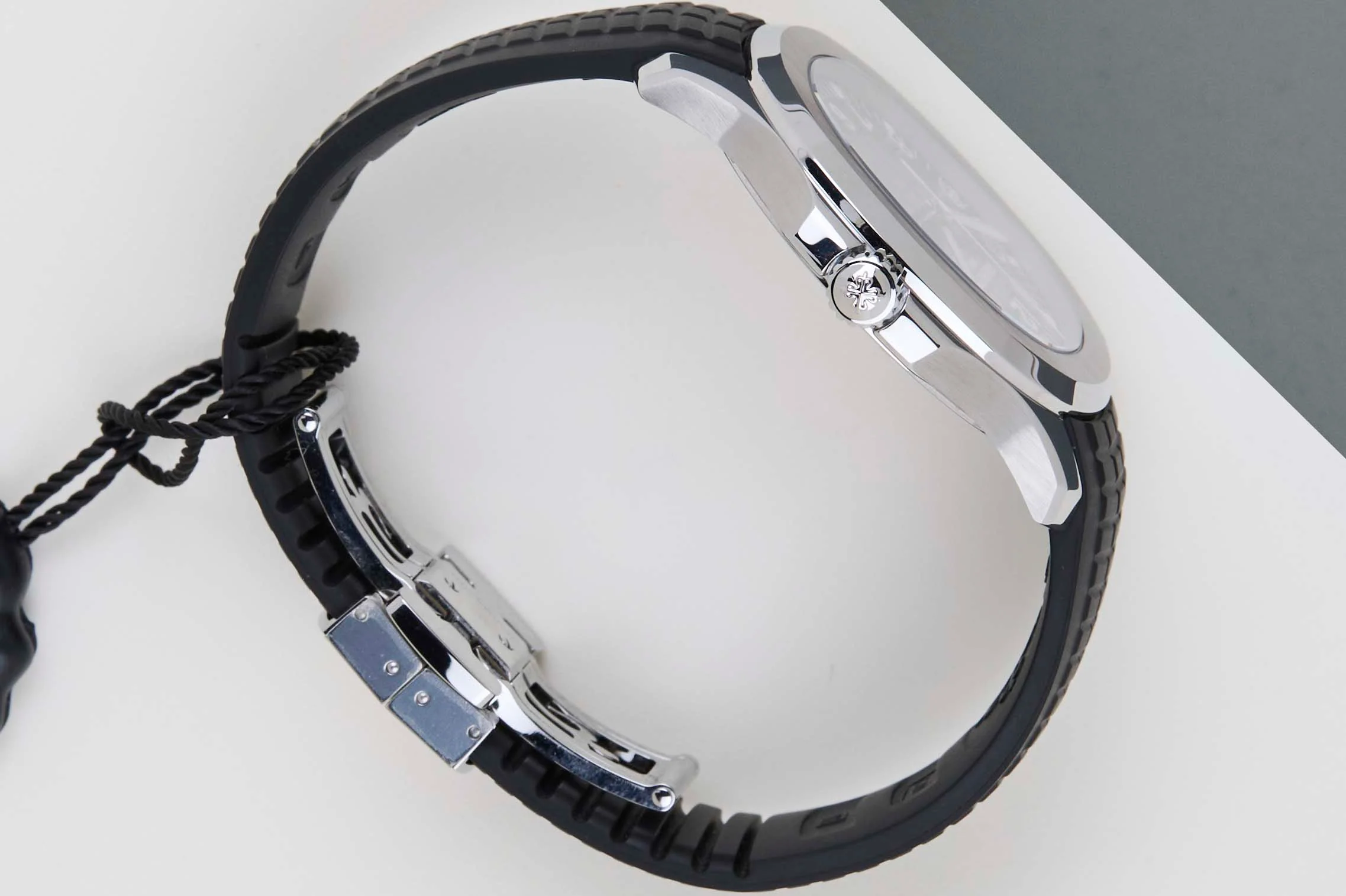 Aquanaut 'Black Grey Dial - Rubber Strap' - Image 7