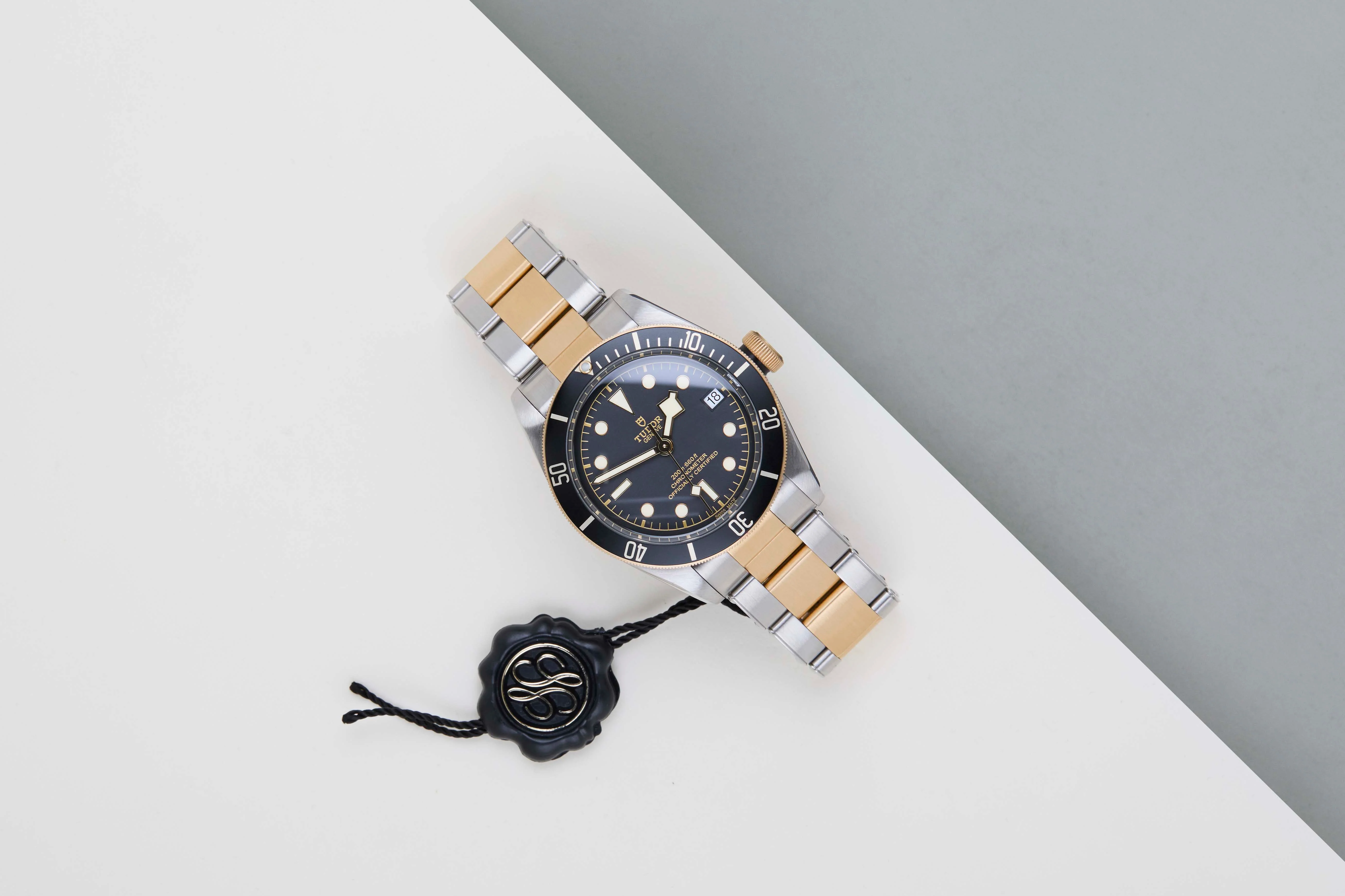 Black Bay 41 - 'Black Dial - Yellow Gold And Steel' - Image 2