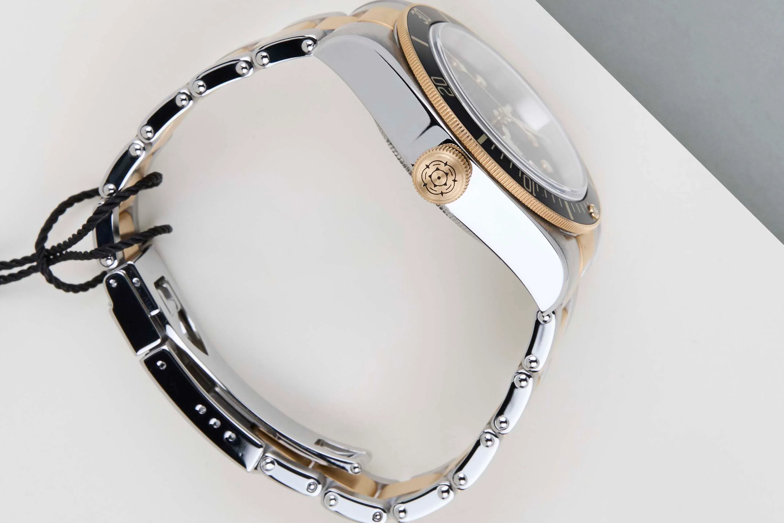Black Bay 41 - 'Black Dial - Yellow Gold And Steel' - Image 7