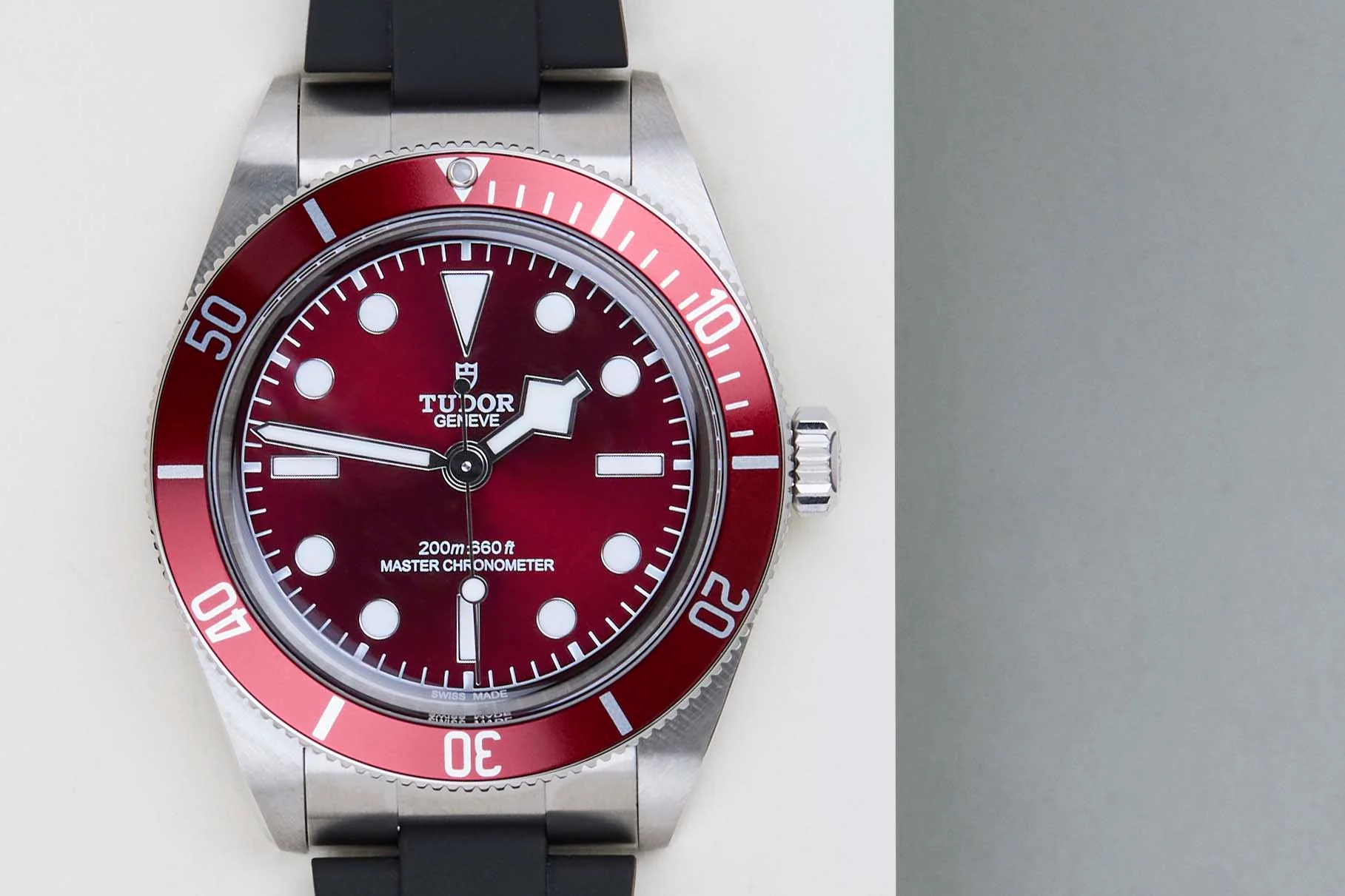 Black Bay 58 'Burgundy Dial - Rubber Strap' - Image 5