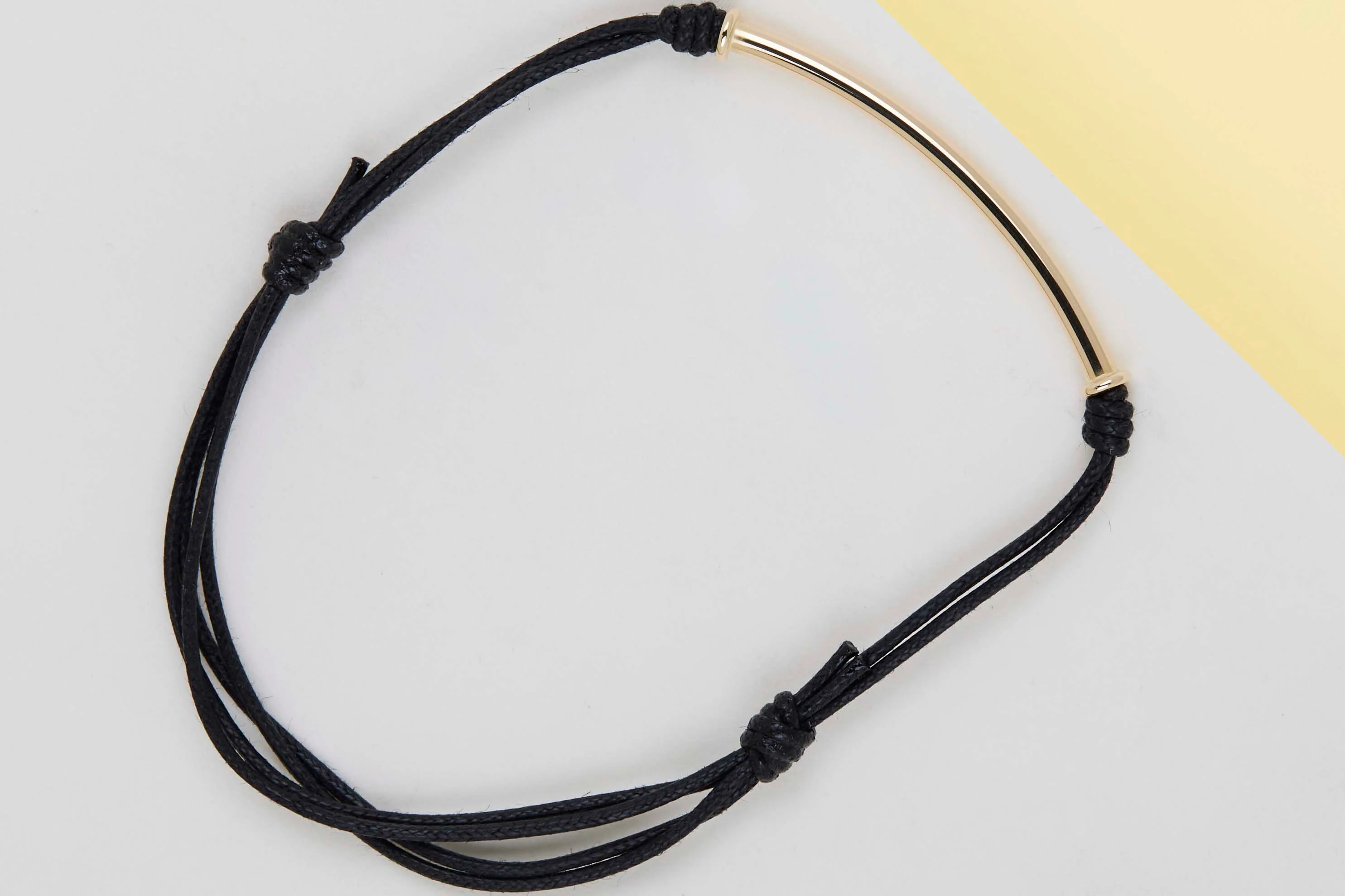 Bracelet with Hollow Tubed Bar - Yellow Gold