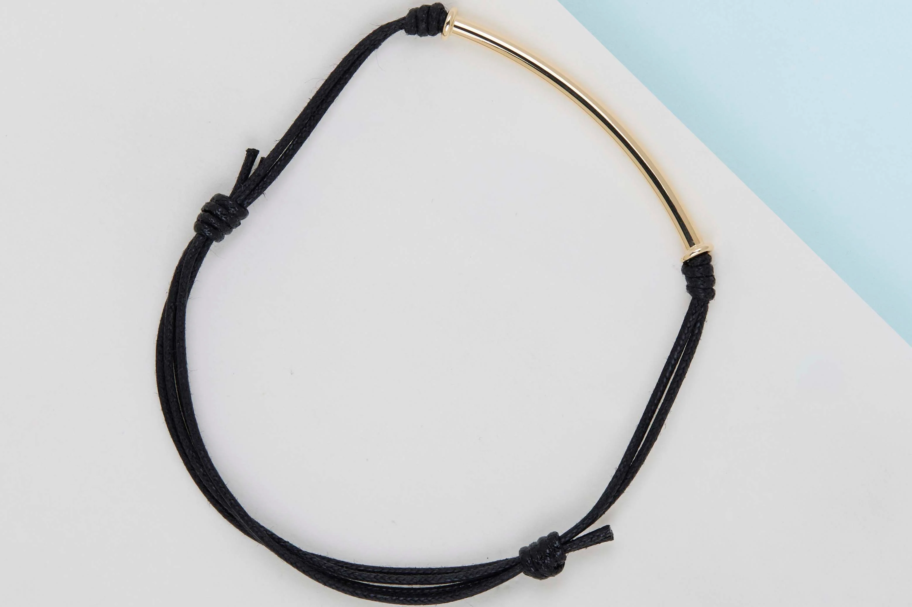 Bracelet with Hollow Tubed Bar - Yellow Gold