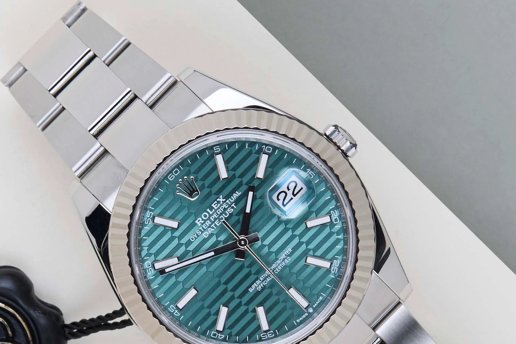Datejust 41 ' Mint Green Fluted Motif Dial - Oyster' - Image 3