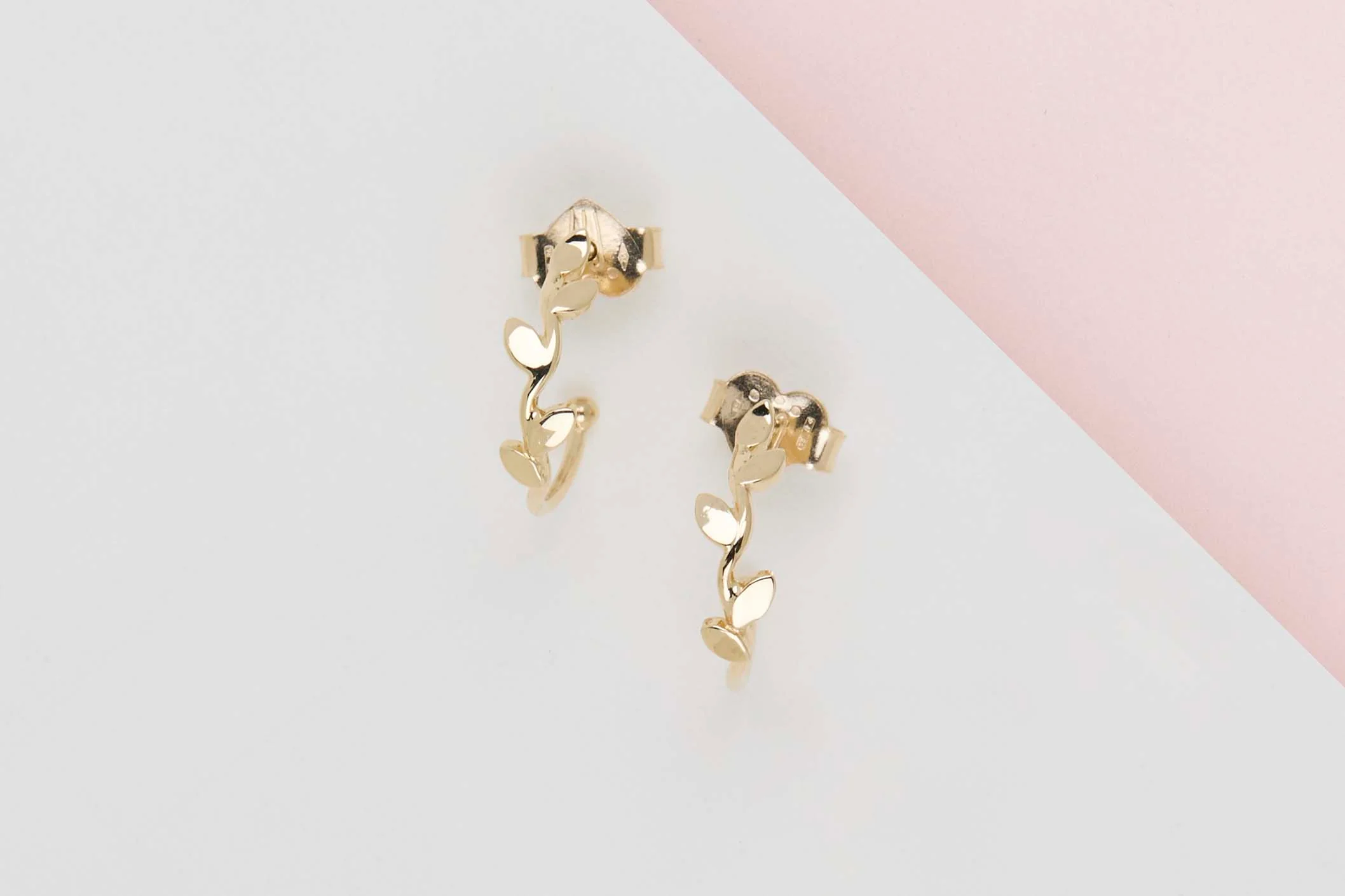 Flora Hoop Earrings - Leaves & Diamonds - Yellow Gold
