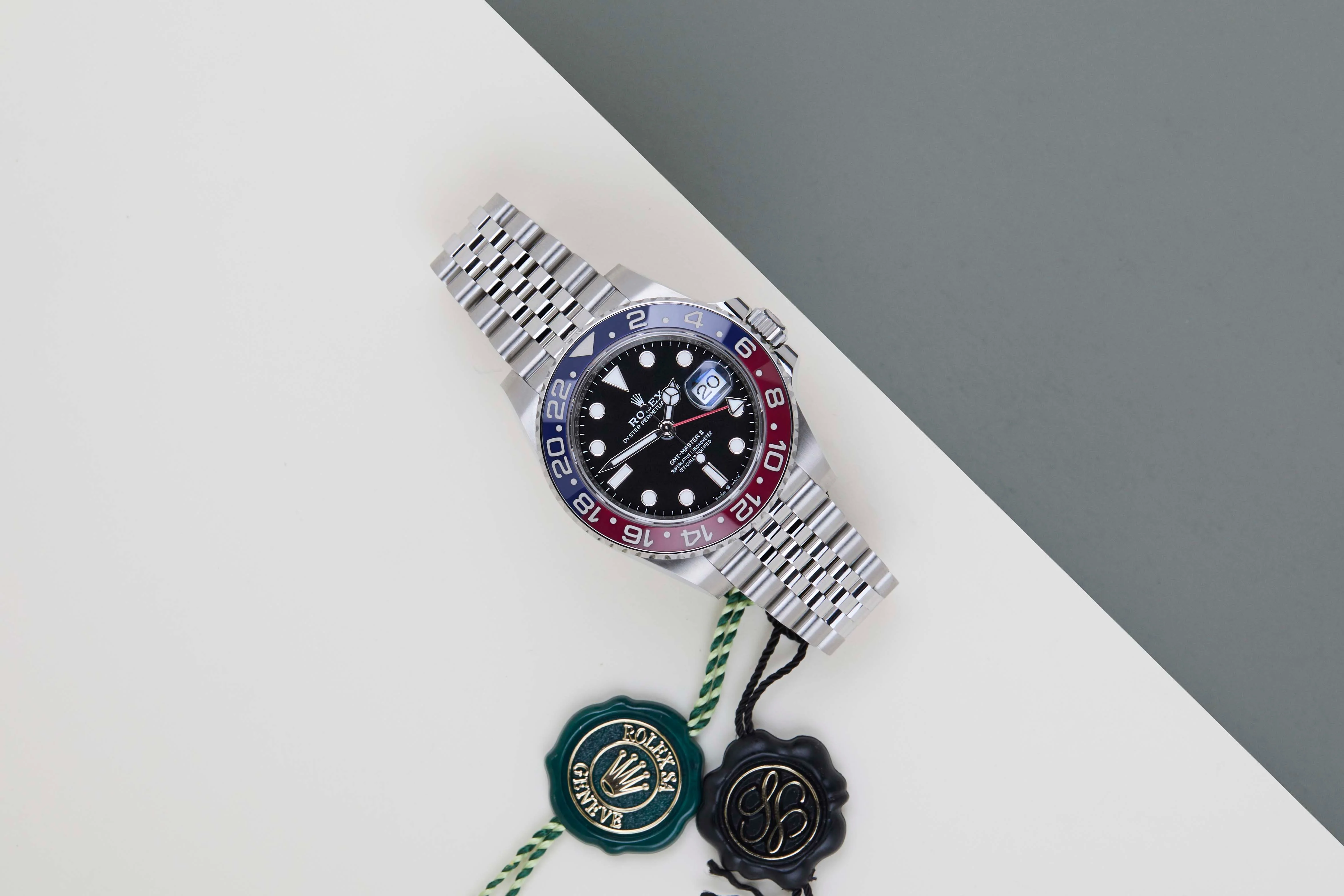 GMT-Master II 'Two Bracelets - Pepsi' - Image 2
