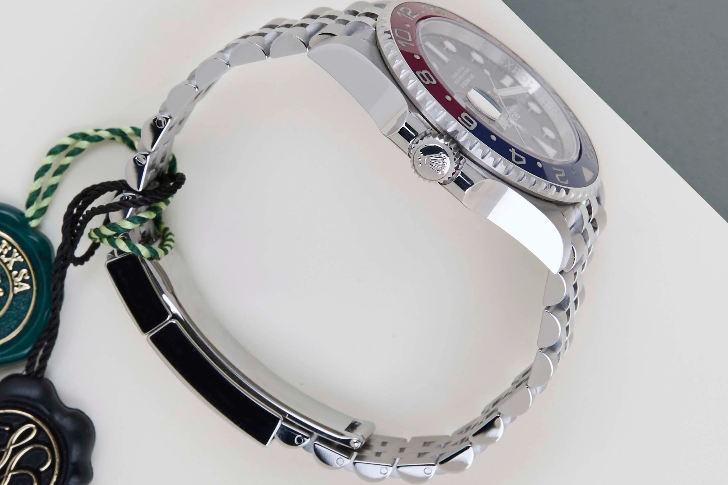 GMT-Master II 'Two Bracelets - Pepsi' - Image 8
