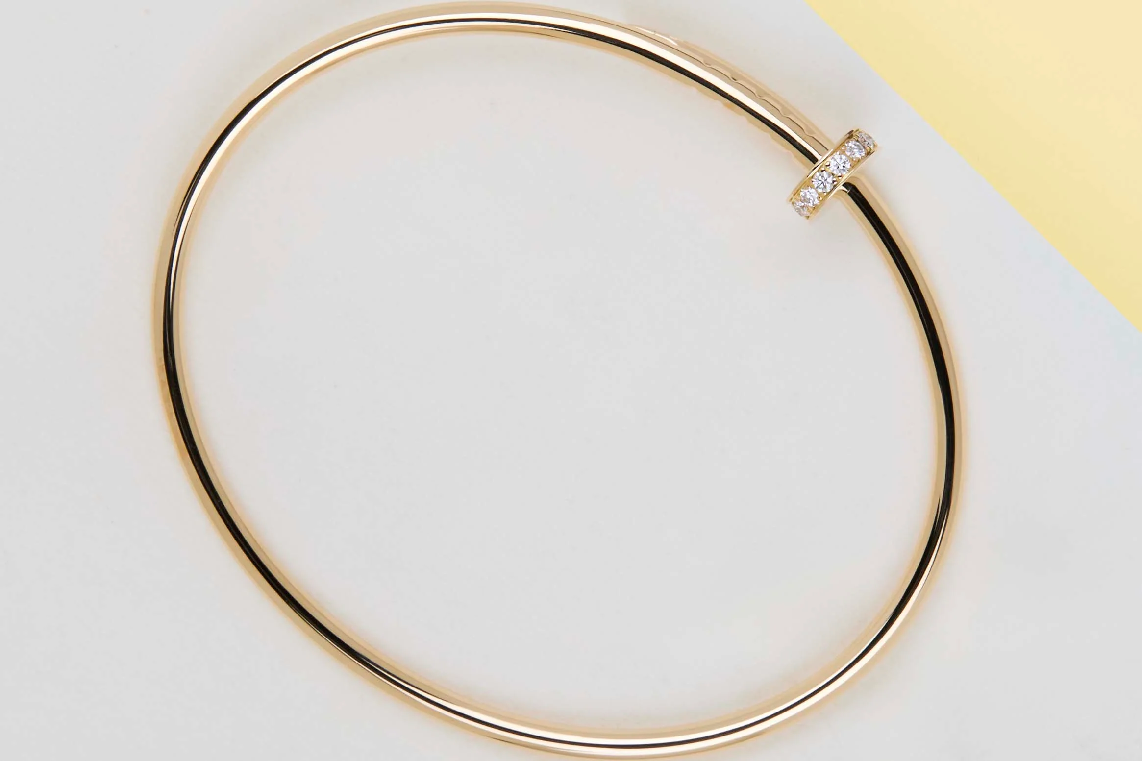 Juste Un Clou Bracelet Small - Yellow Gold & Diamonds - Size 16 - B&P - Image 3
