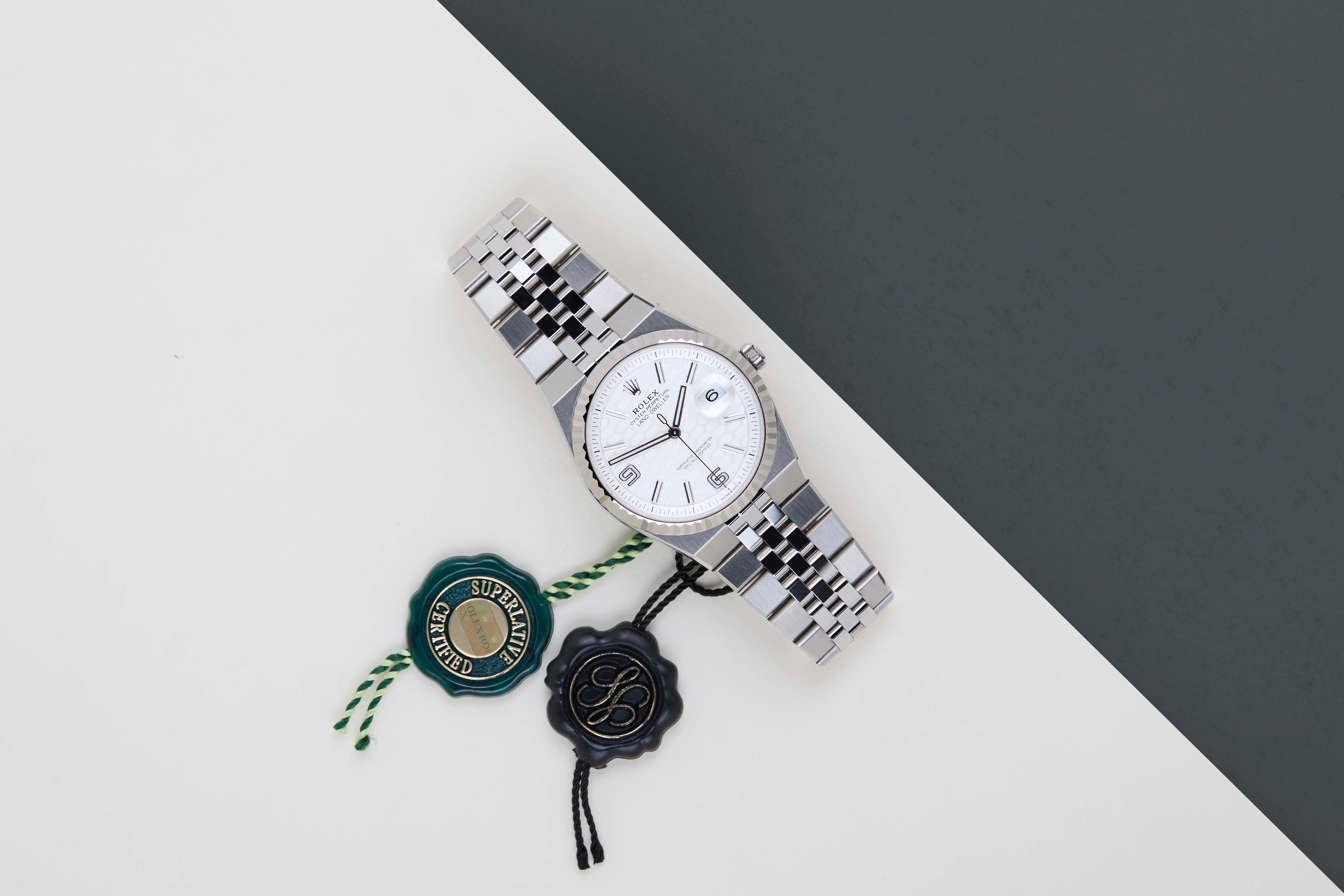 Land-Dweller 36 'White Honeycomb Dial' - Image 2
