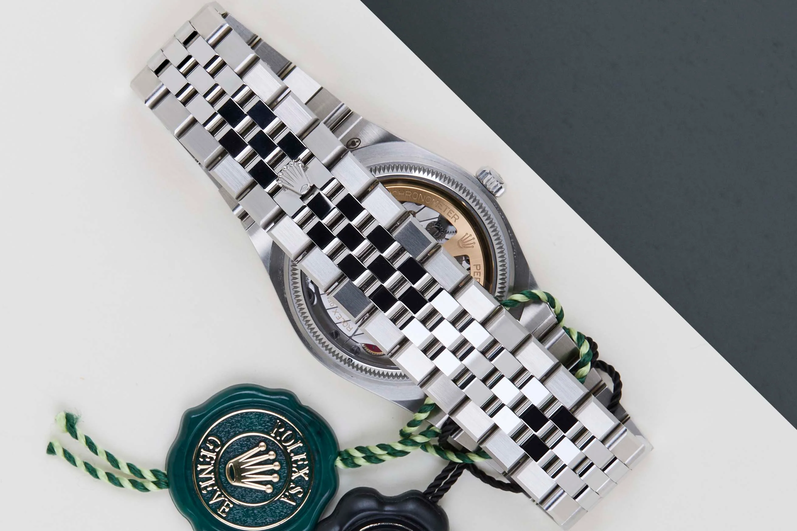 Land-Dweller 36 'White Honeycomb Dial' - Image 6