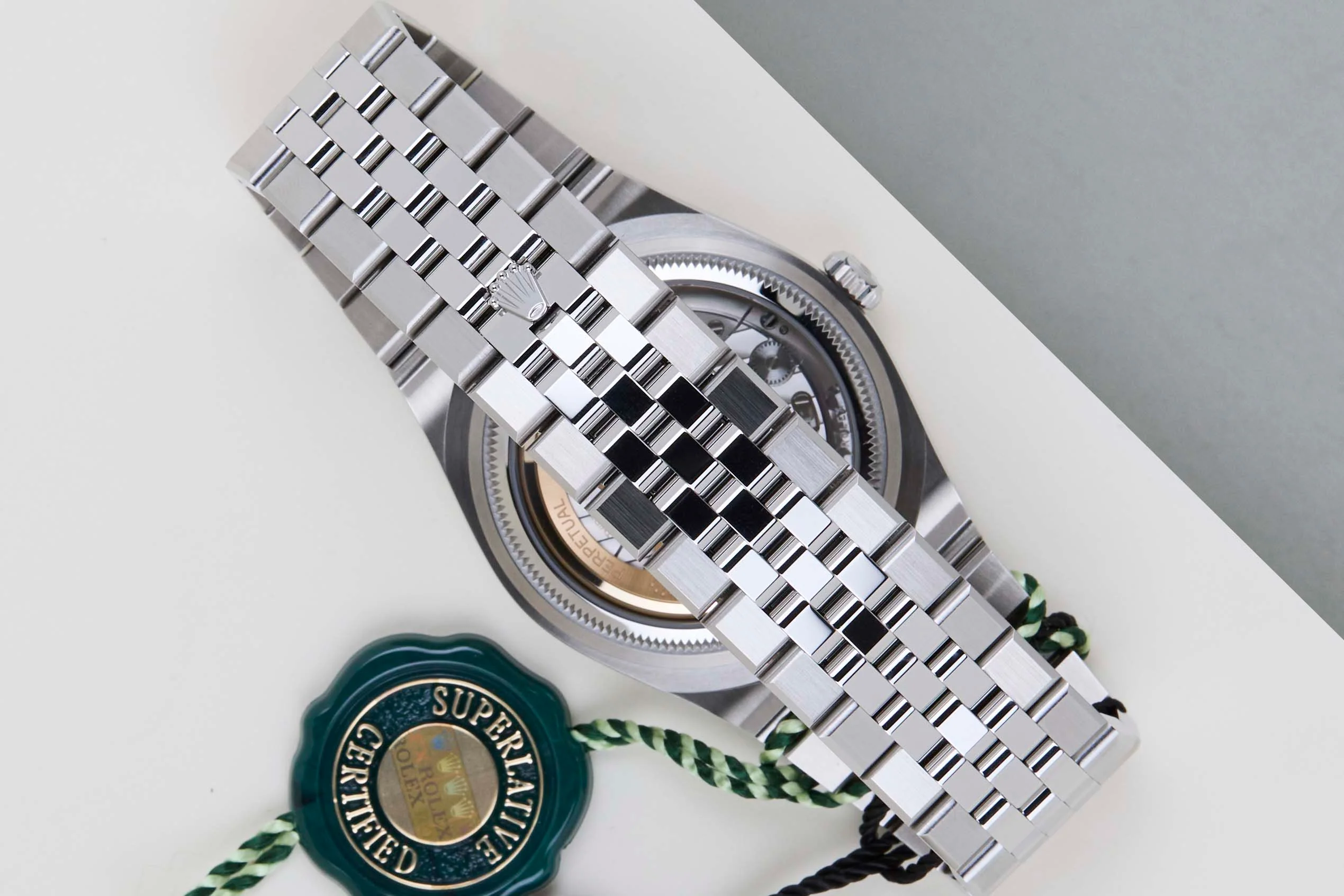 Land-Dweller 40 'White Honeycomb Dial' - Image 6