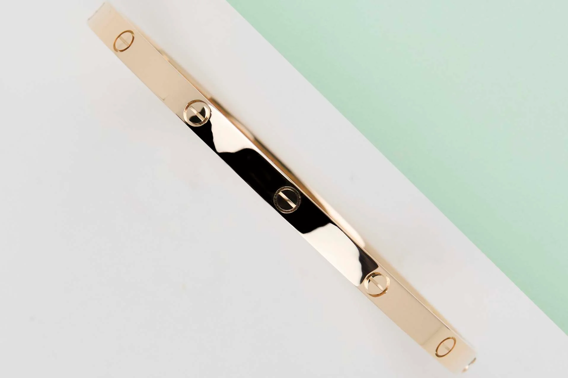 Love Bracelet Small - Yellow Gold - Size 16