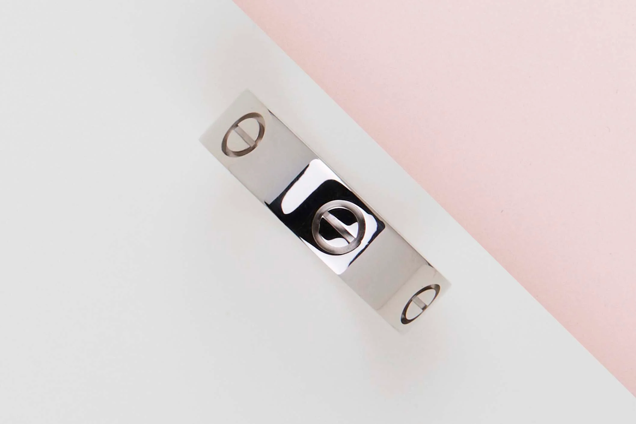 Love Ring - White Gold - Size 59 - B&P