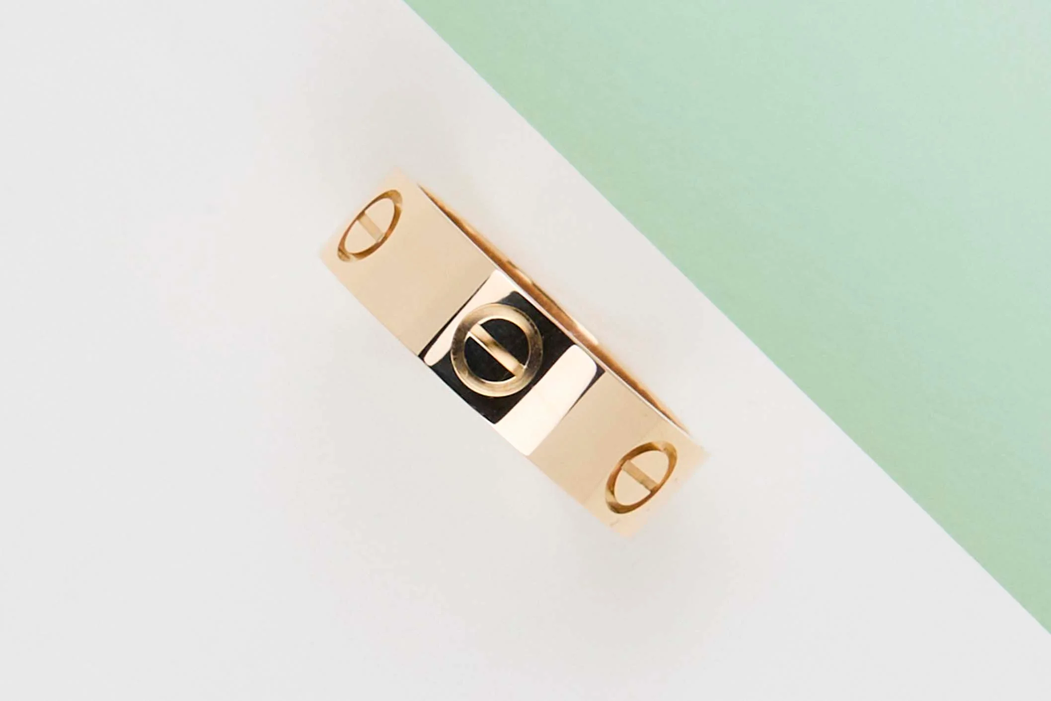 Love Ring - Yellow Gold - Size 52 - B