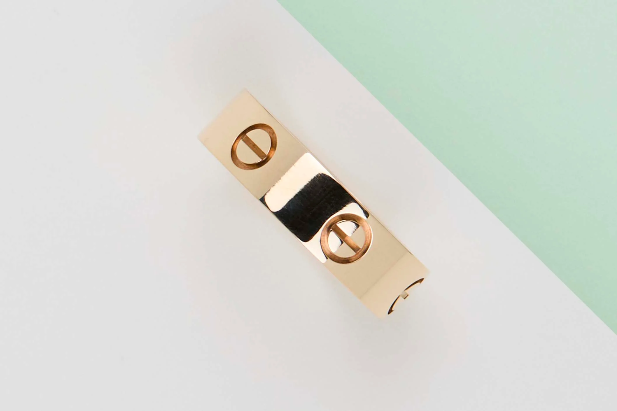 Love Ring - Yellow Gold - Size 56 - B