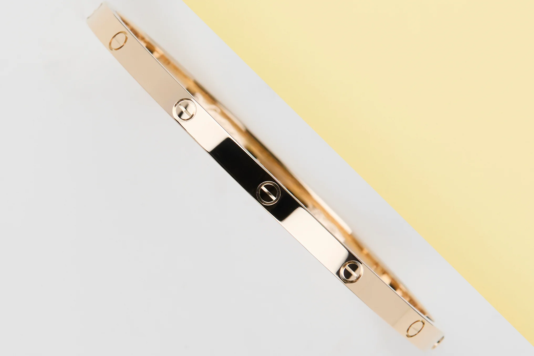 Love Bracelet Small - Yellow Gold - Size 17