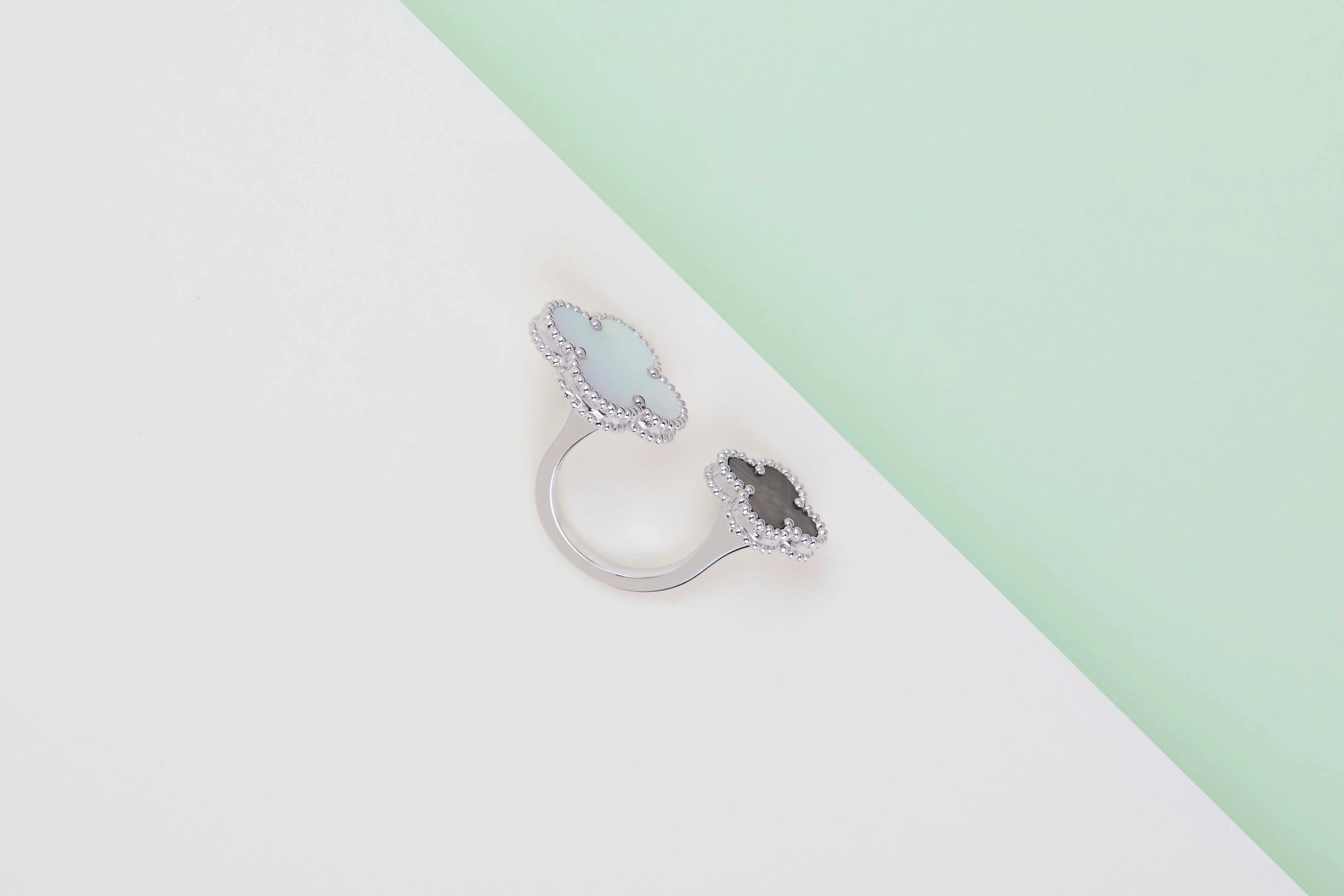 Magic Alhambra Open Ring - White Gold and Mother of Pearl - 56 - B&P - Image 3