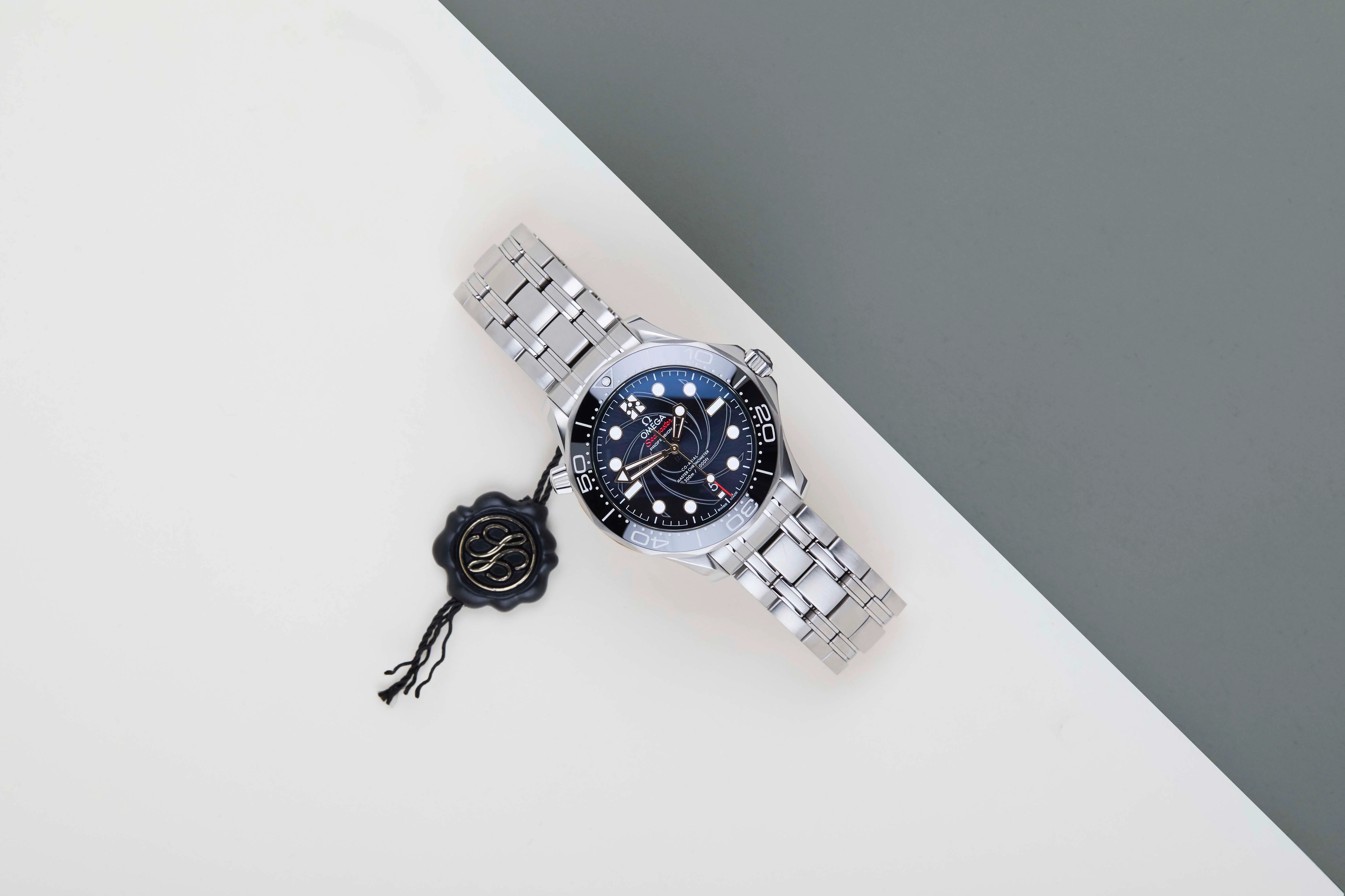 Seamaster Diver 300 M 'James Bond - Black Dial' - Image 2