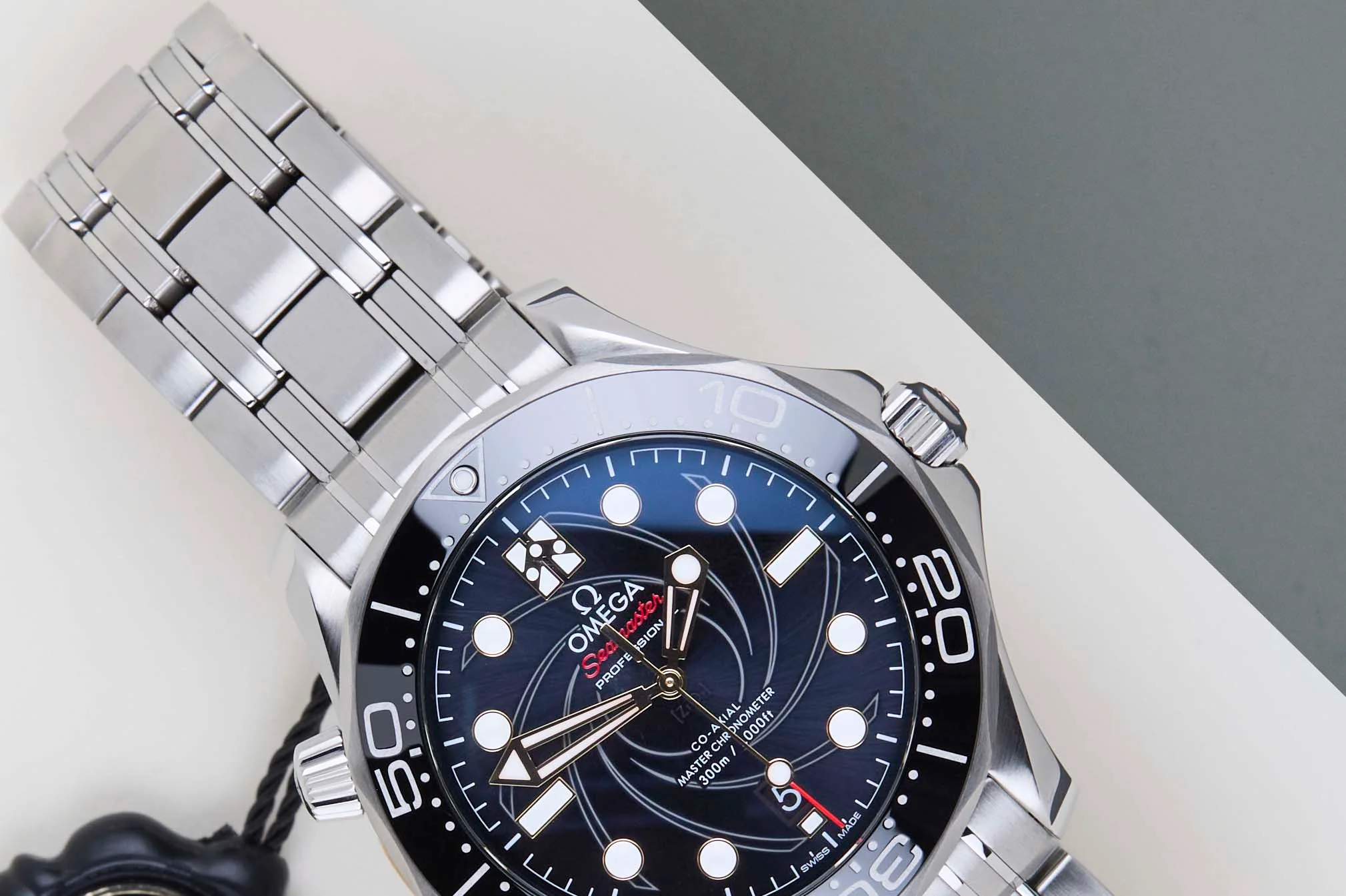 Seamaster Diver 300 M 'James Bond - Black Dial' - Image 3