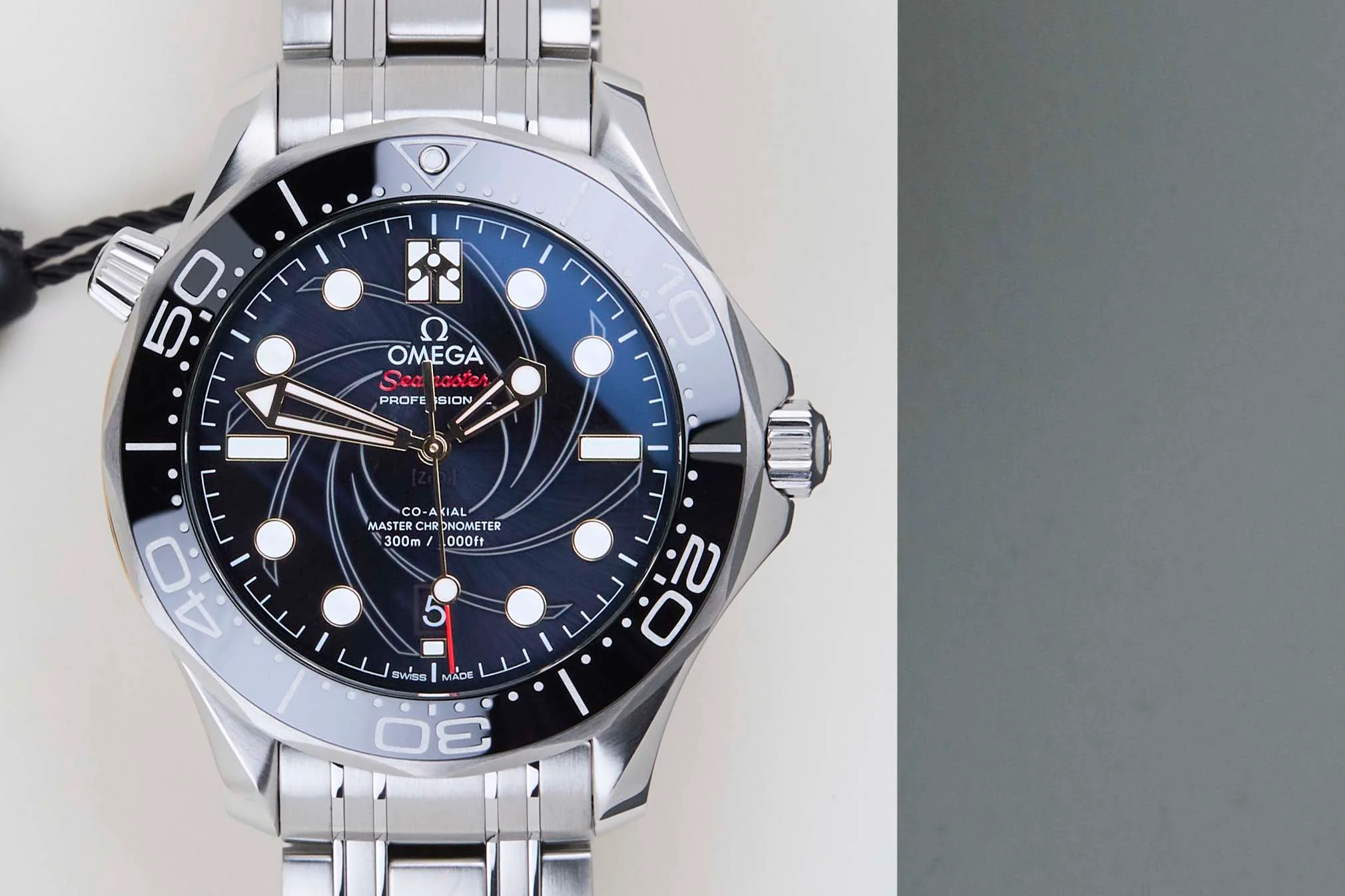 Seamaster Diver 300 M 'James Bond - Black Dial' - Image 5