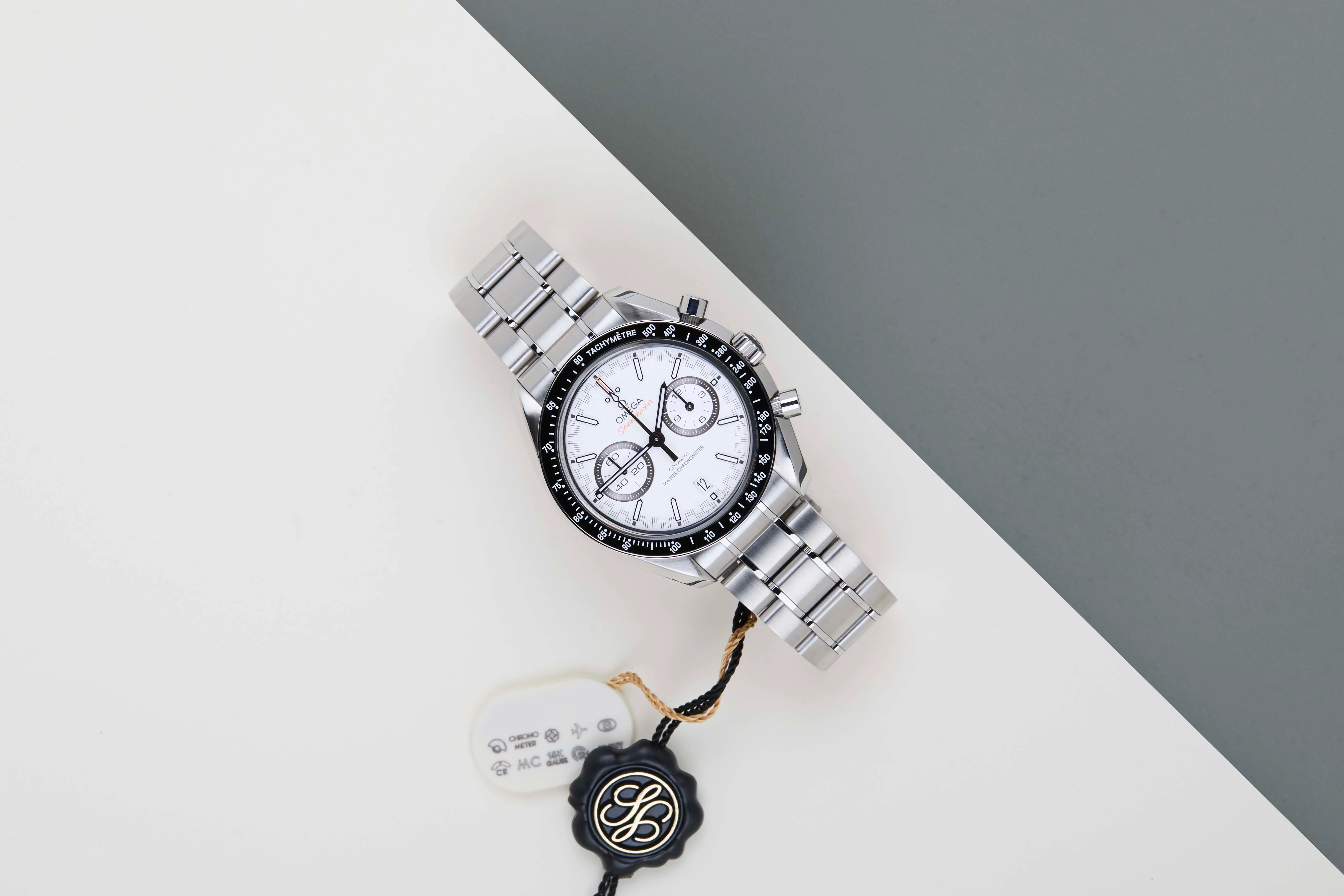 Omega Speedmaster Racing - Image 2