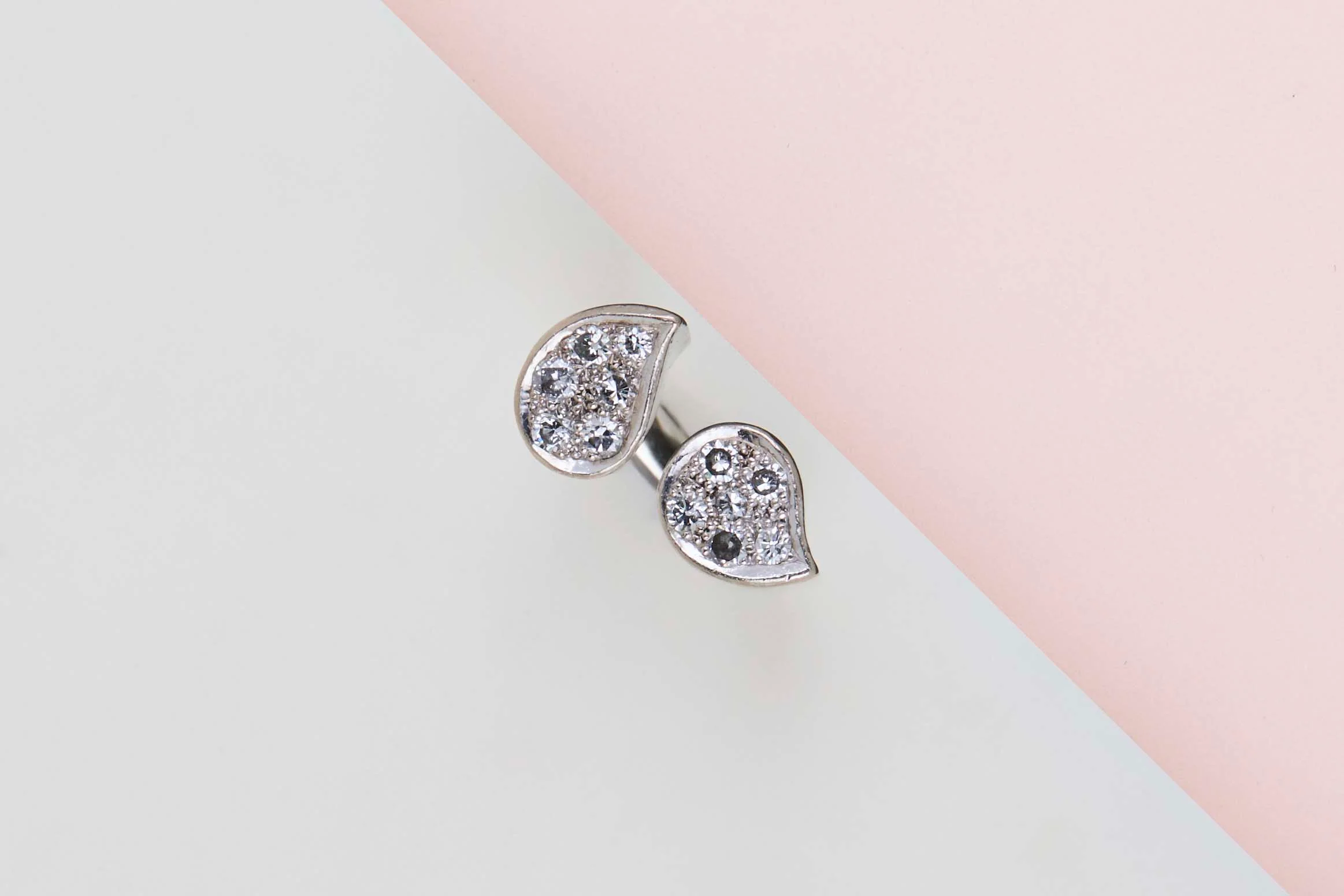 Ring - 18ct. White Gold & Diamonds - Size 47 - Image 2