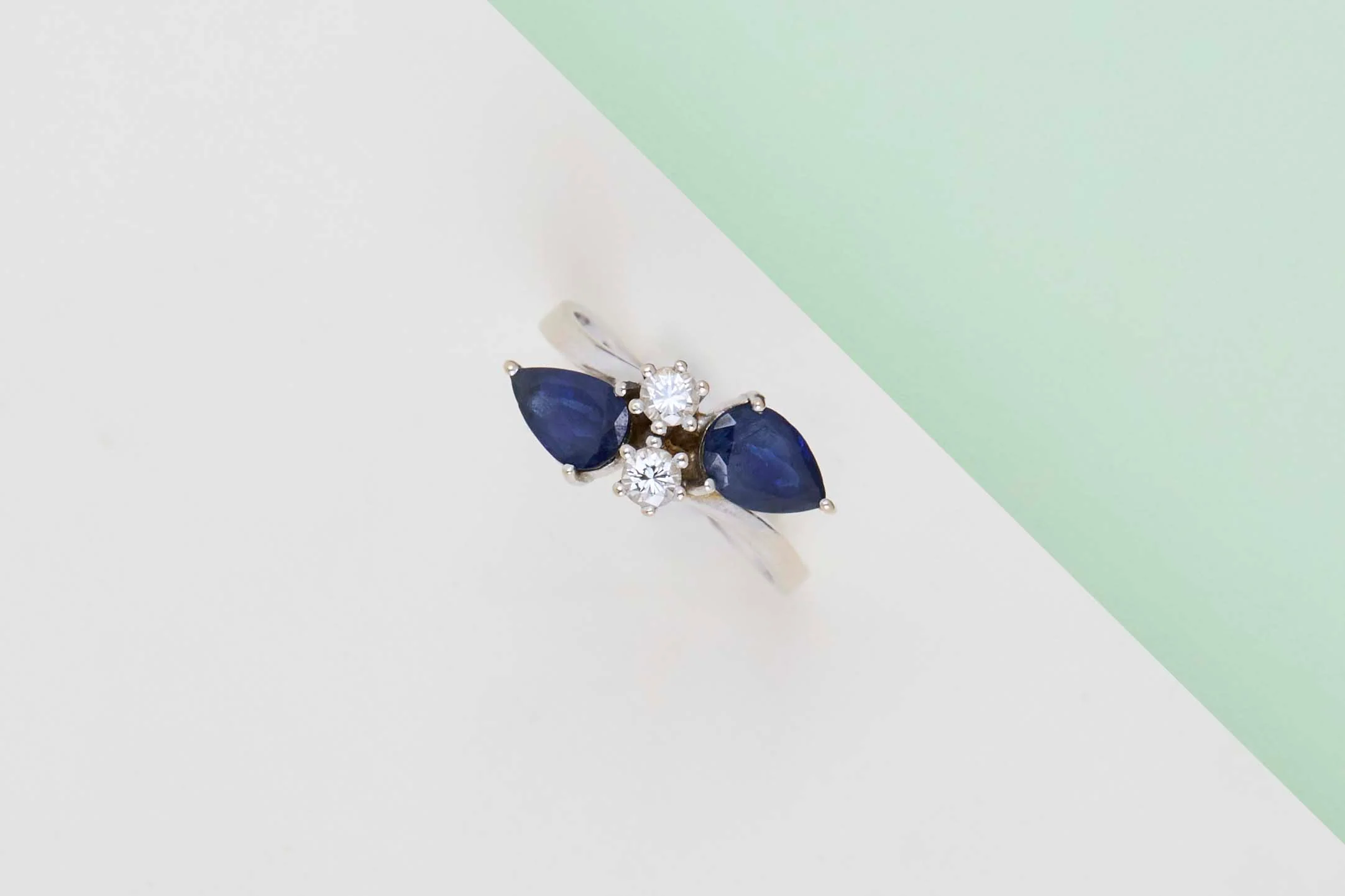 Ring - 18ct. White Gold - Sapphires & Diamonds - Size 57 - Image 2