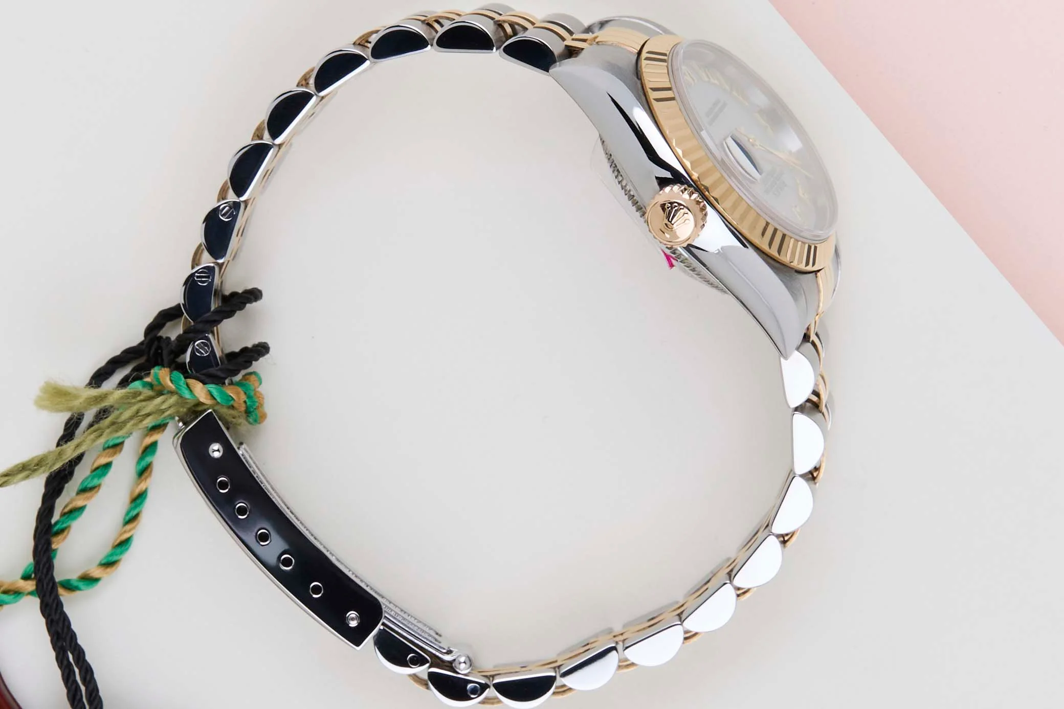 Rolex Datejust 26 'Mother of Pearl Roman Dial - Jubilee' - Image 7