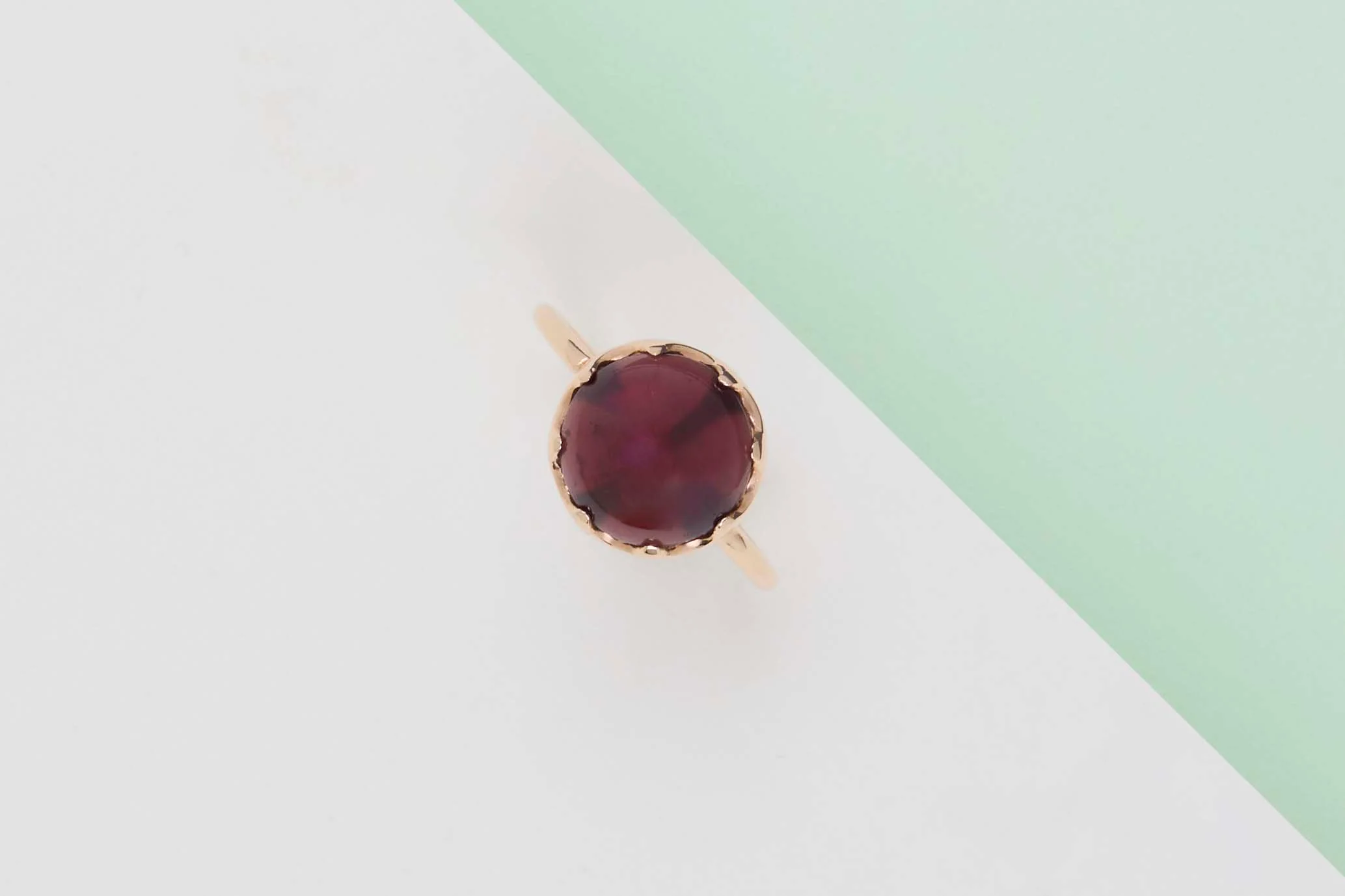 Rose Gold Ring - Garnet and Mother of Pearl - Size 52 - Image 2