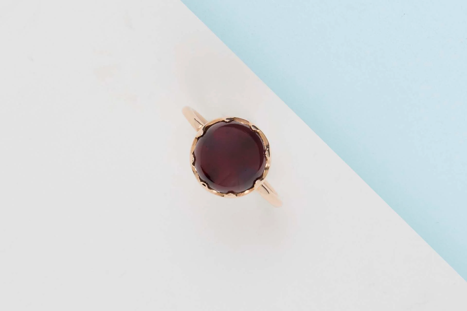 Rose Gold Ring - Garnet and Mother of Pearl - Size 53 - Image 2
