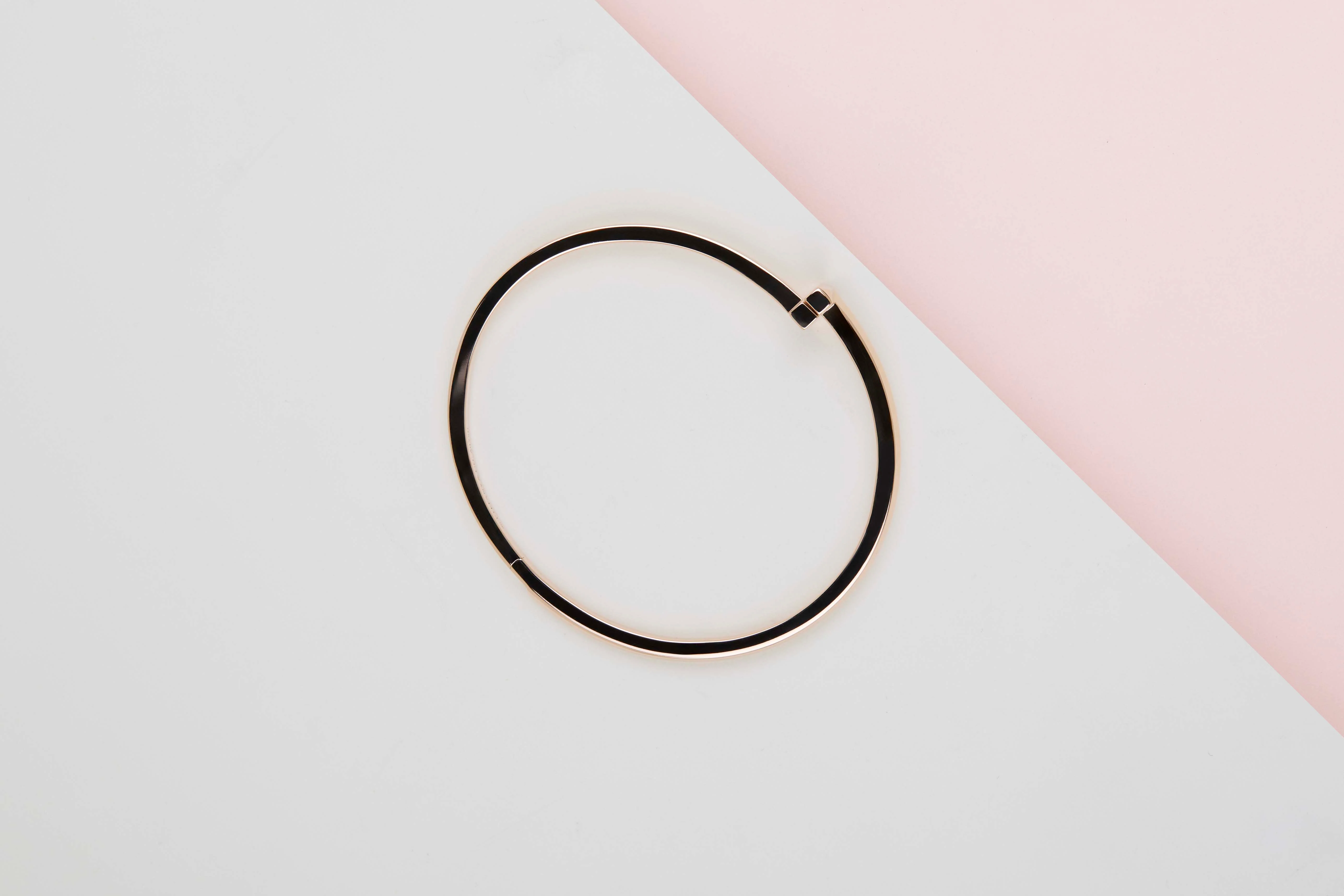 T1 Narrow Hinged Bangle Large - Rose Gold - B - Image 3