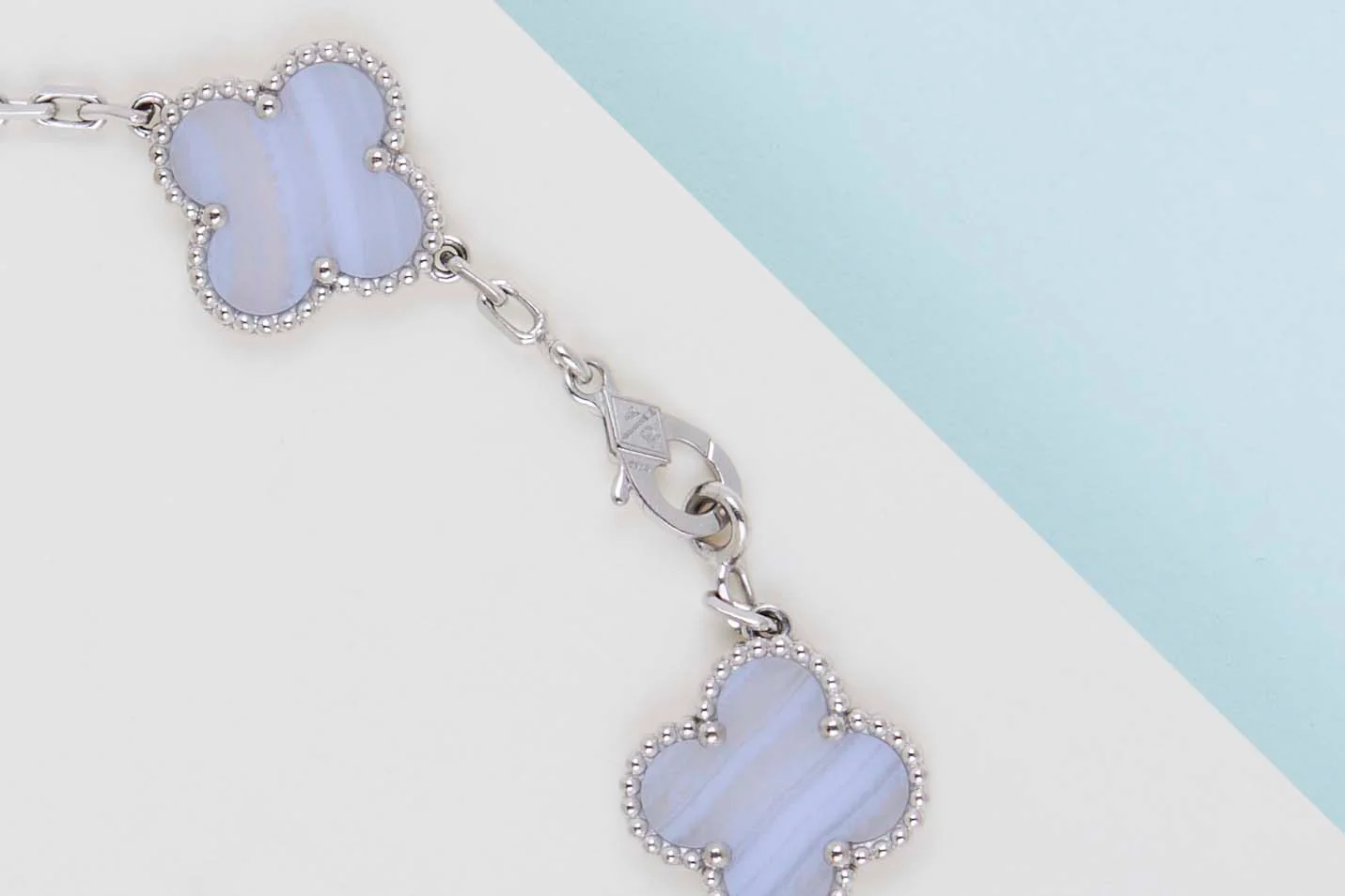 Vintage Alhambra Bracelet - 5 Motifs - White Gold - Chalcedony - 19,5 CM - B&P - Image 2